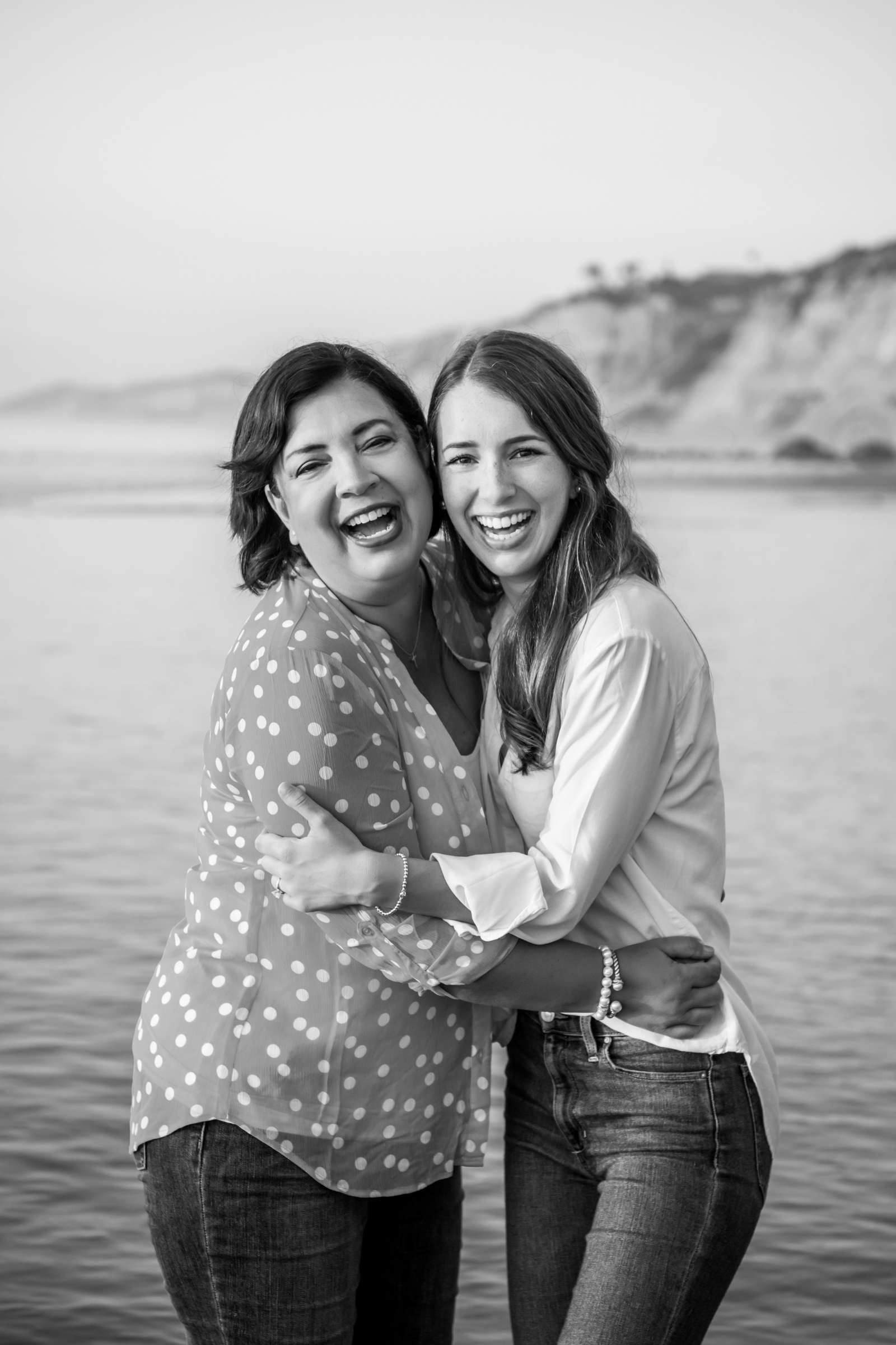 Scripps Seaside Forum Family Portraits, Victoria L Family Photo #614849 by True Photography