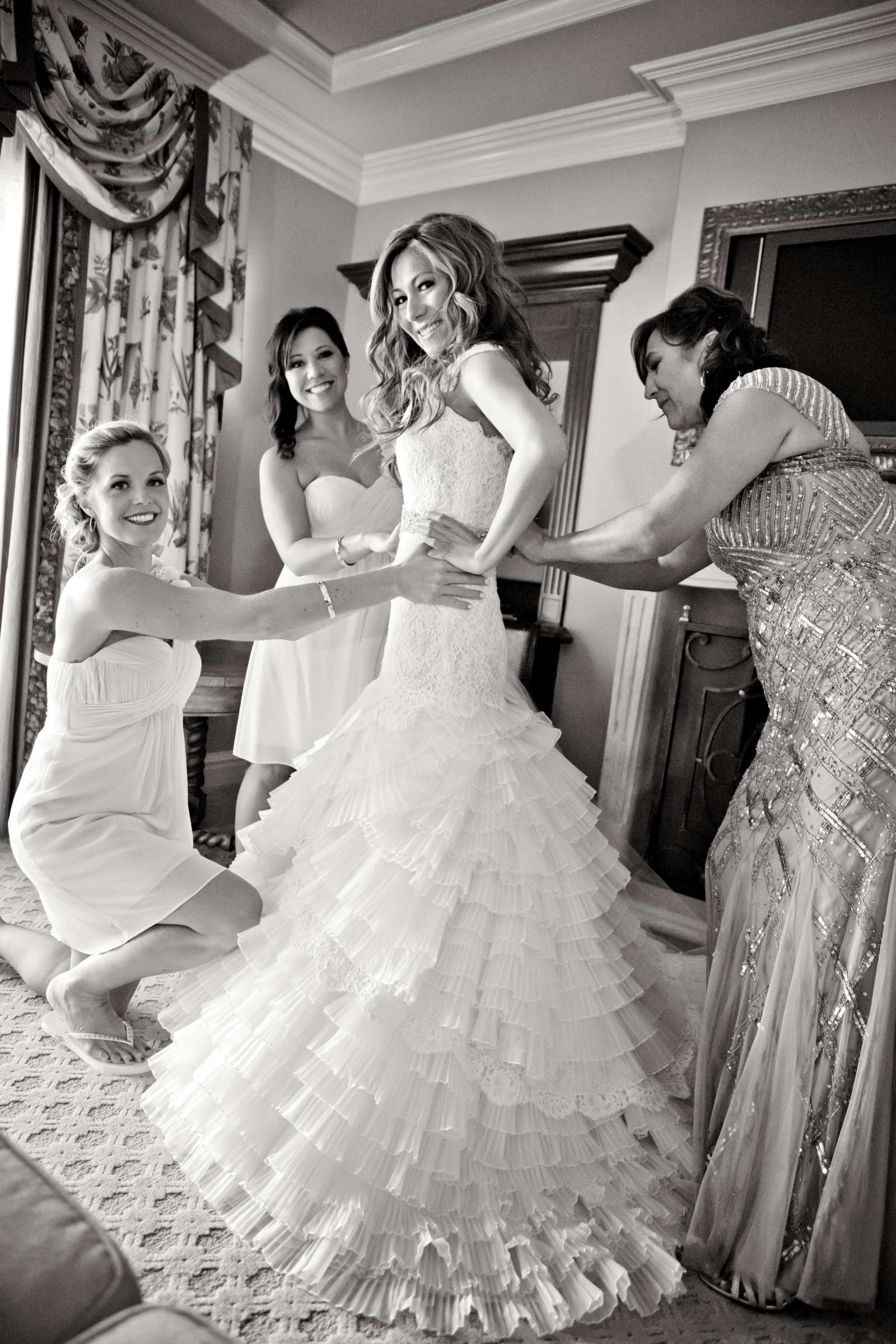 Getting Ready at Scripps Seaside Forum Wedding coordinated by EverAfter Events, Cecilia and Dan Wedding Photo #127826 by True Photography