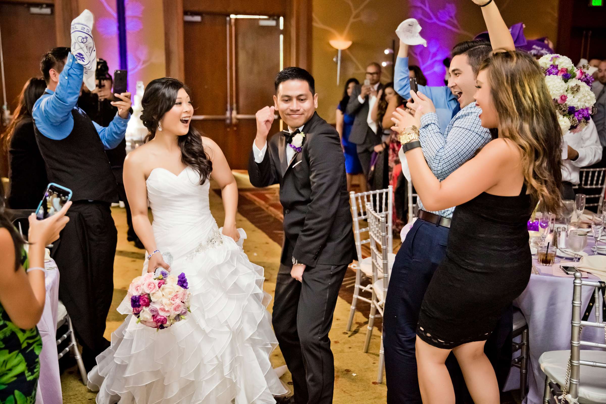 Hilton La Jolla Torrey Pines Wedding coordinated by Lavish Weddings, Muriel and Michael Wedding Photo #43 by True Photography