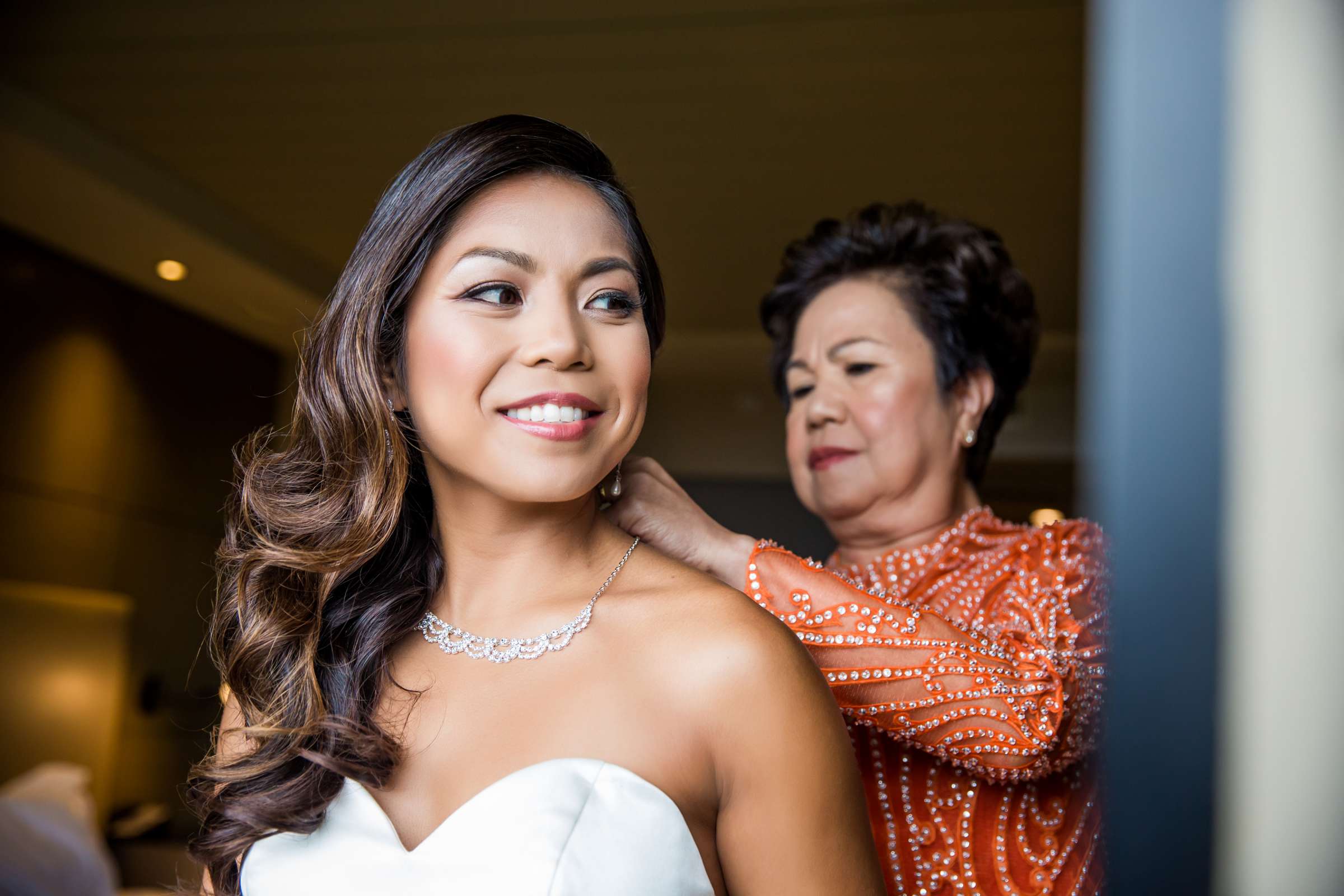 Scripps Seaside Forum Wedding coordinated by Carmin Designs, Christine and Mark Wedding Photo #179896 by True Photography