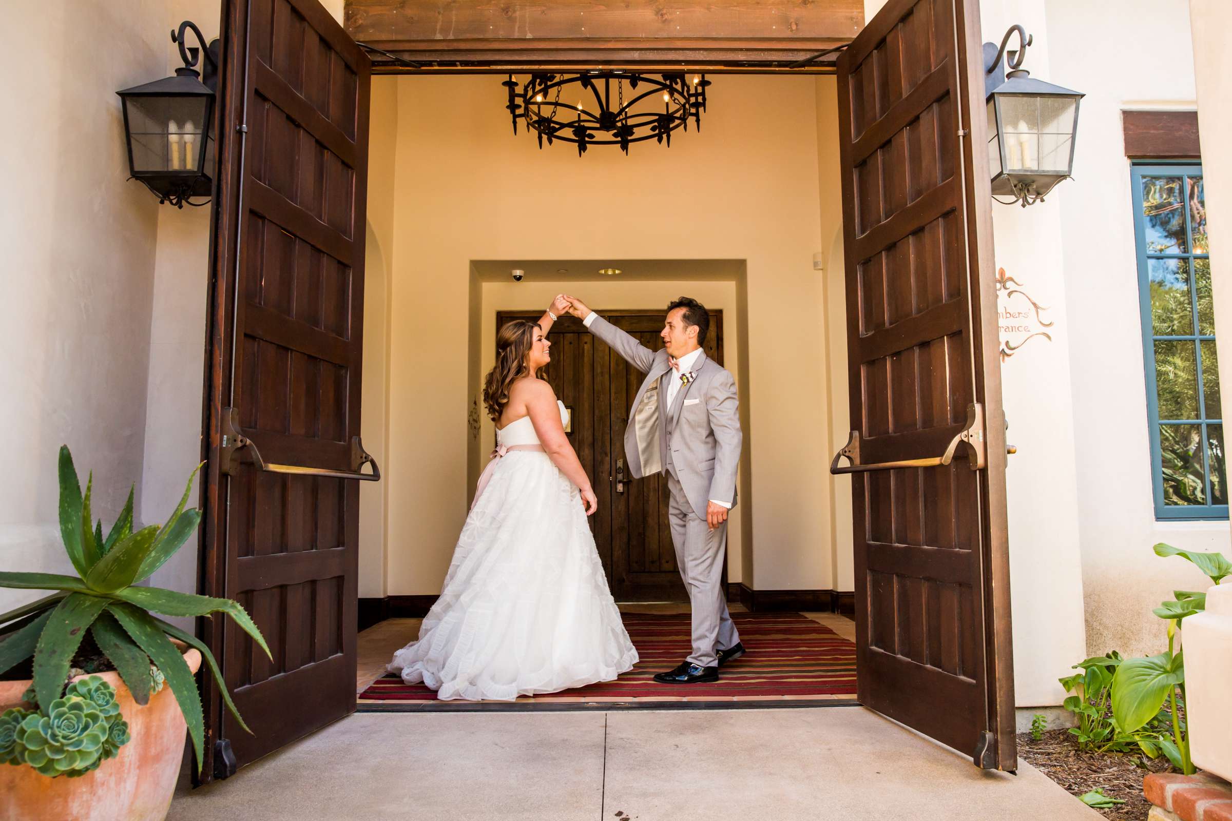 Rancho Santa Fe Golf Club Wedding coordinated by Monarch Weddings, Carolynn and Jon Wedding Photo #13 by True Photography