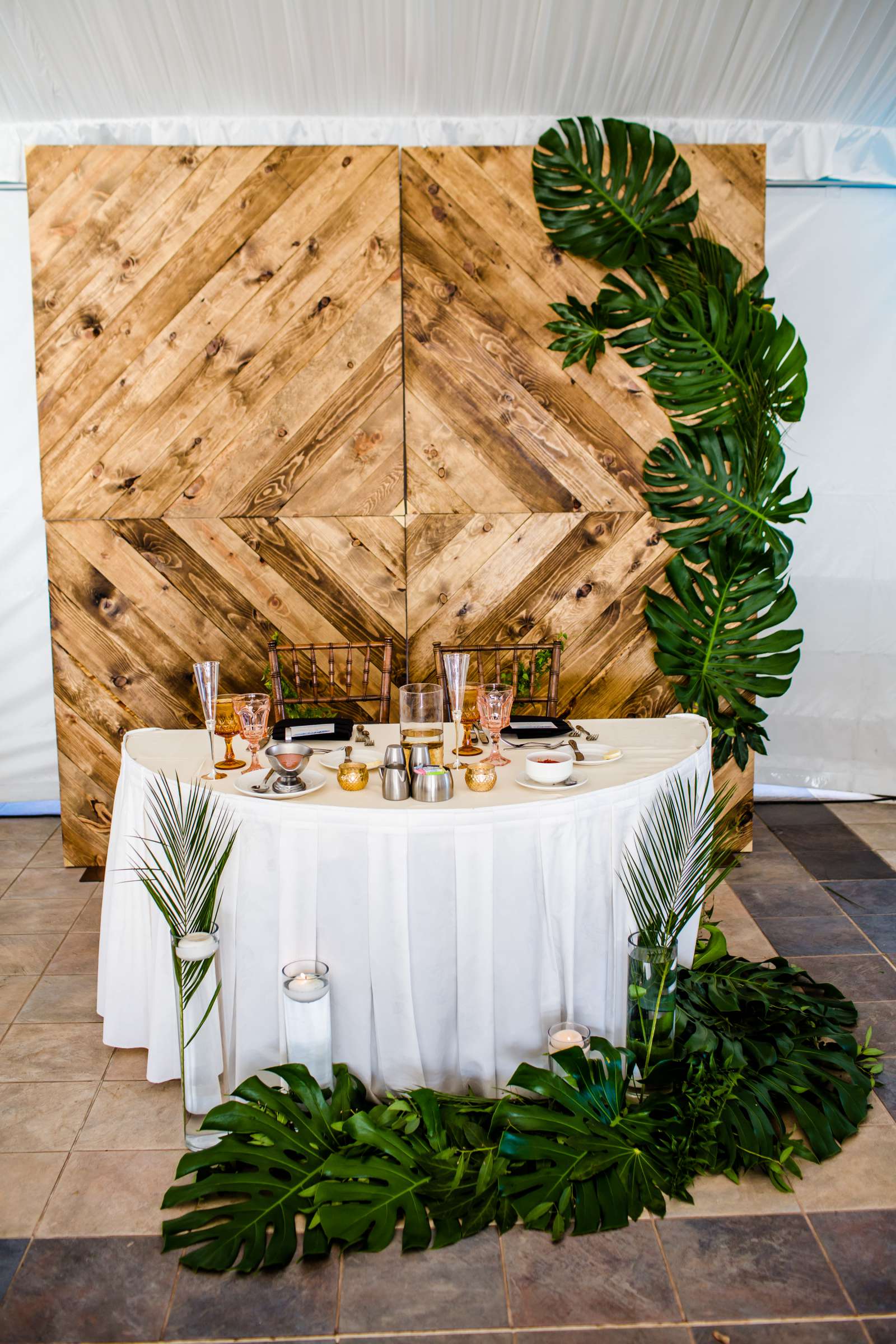 Marriott Marquis San Diego Marina Wedding coordinated by Seven Stems Floral Design & Events, Aileen and Jerry Wedding Photo #274055 by True Photography