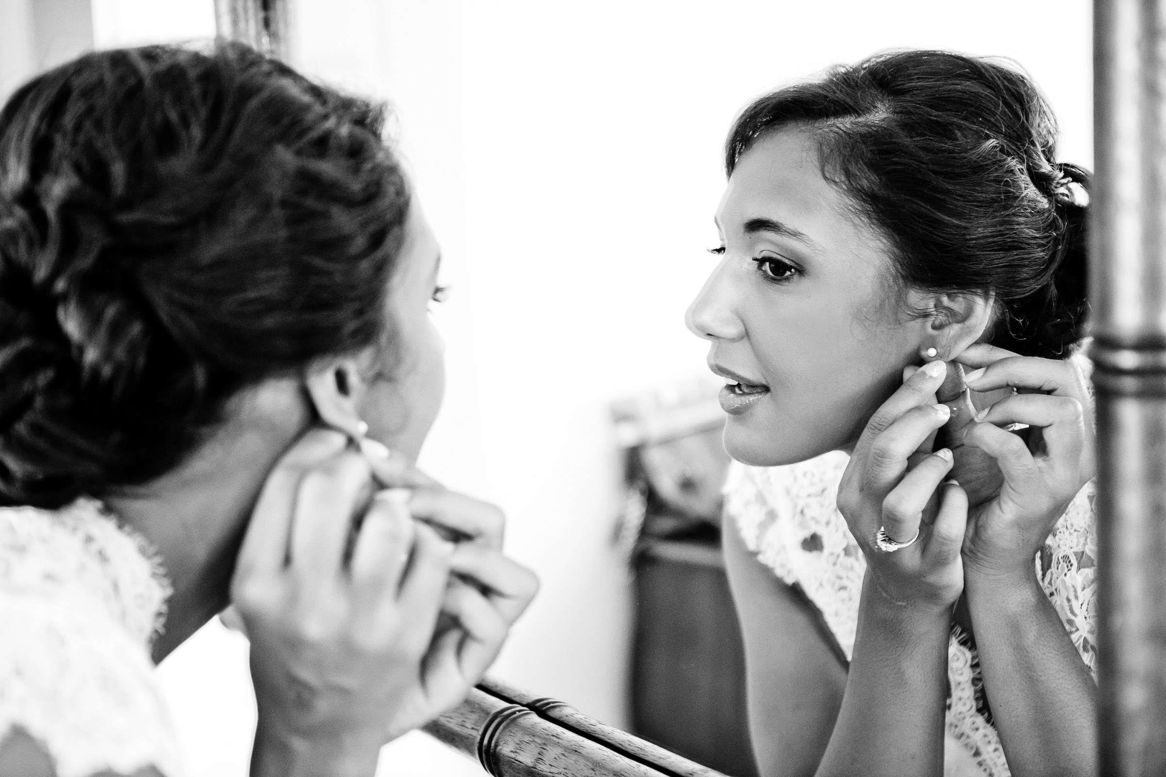 Scripps Seaside Forum Wedding coordinated by First Comes Love Weddings & Events, Simone and Cameron Wedding Photo #334231 by True Photography