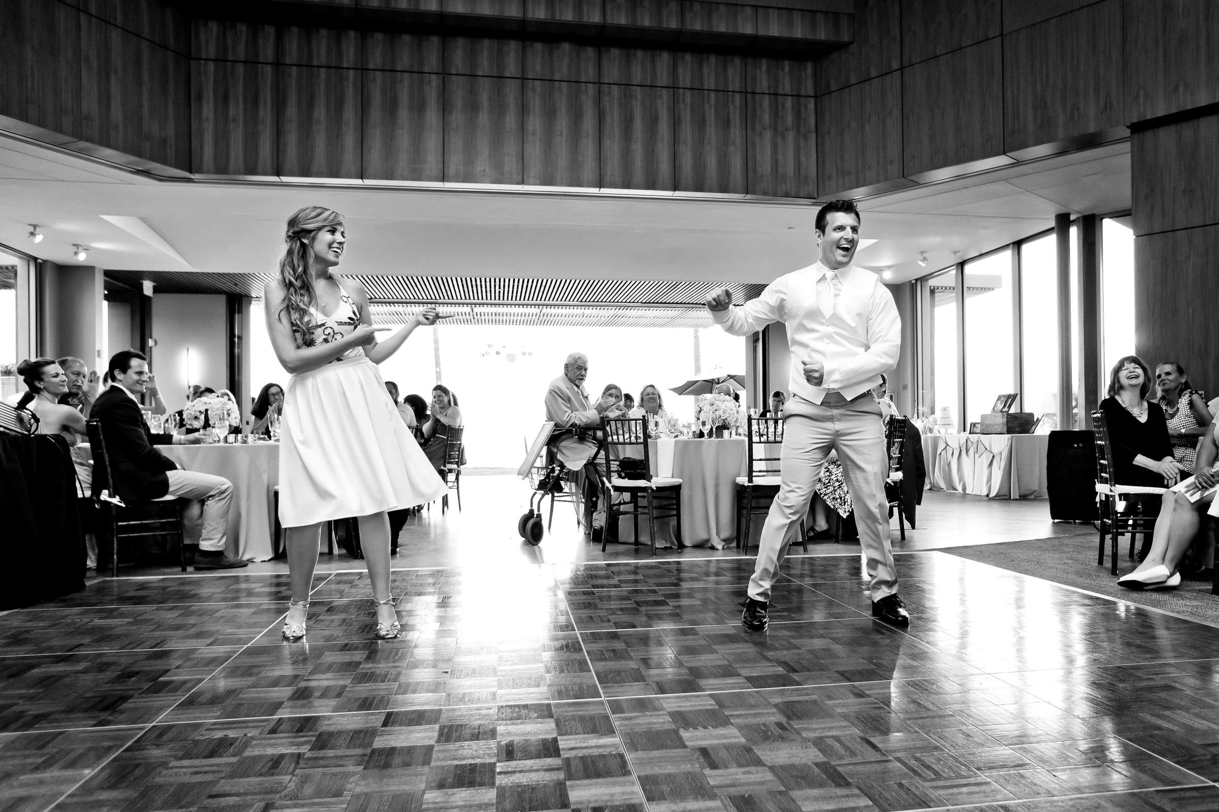 Scripps Seaside Forum Wedding coordinated by First Comes Love Weddings & Events, Janelle and Bart Wedding Photo #343087 by True Photography