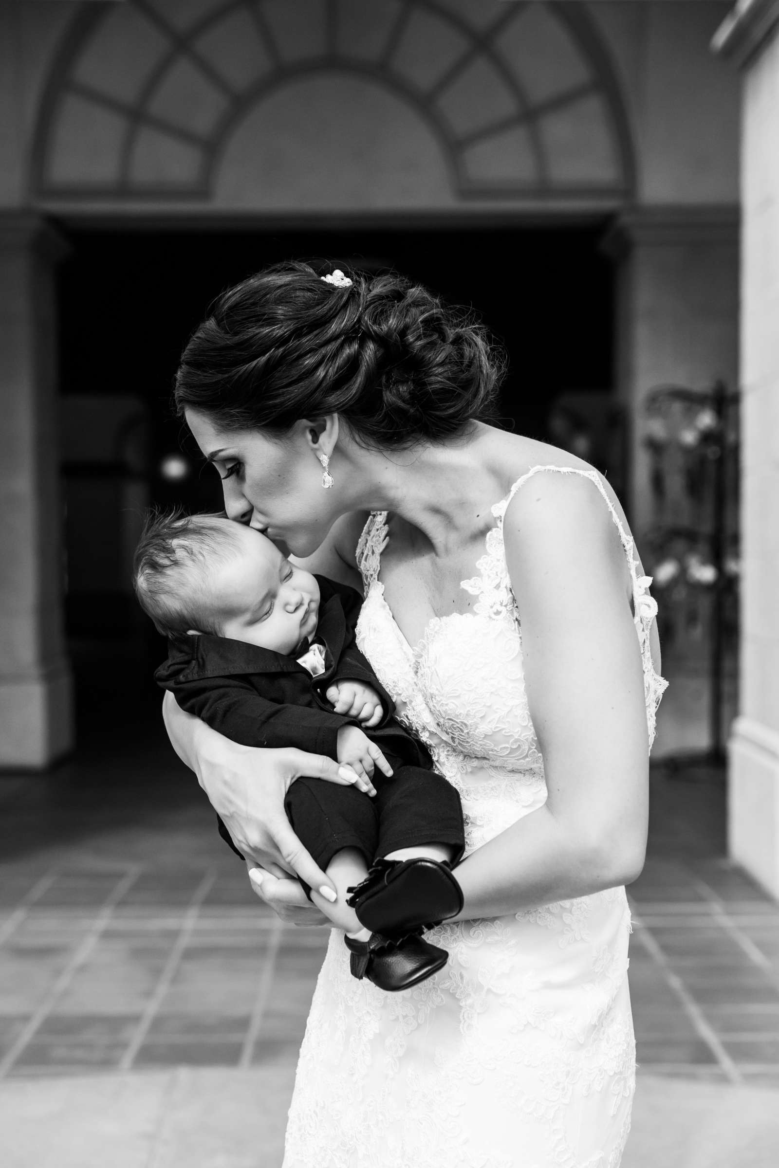 San Diego Mission Bay Resort Wedding coordinated by Elements of Style, Brittani and Christopher Wedding Photo #15 by True Photography