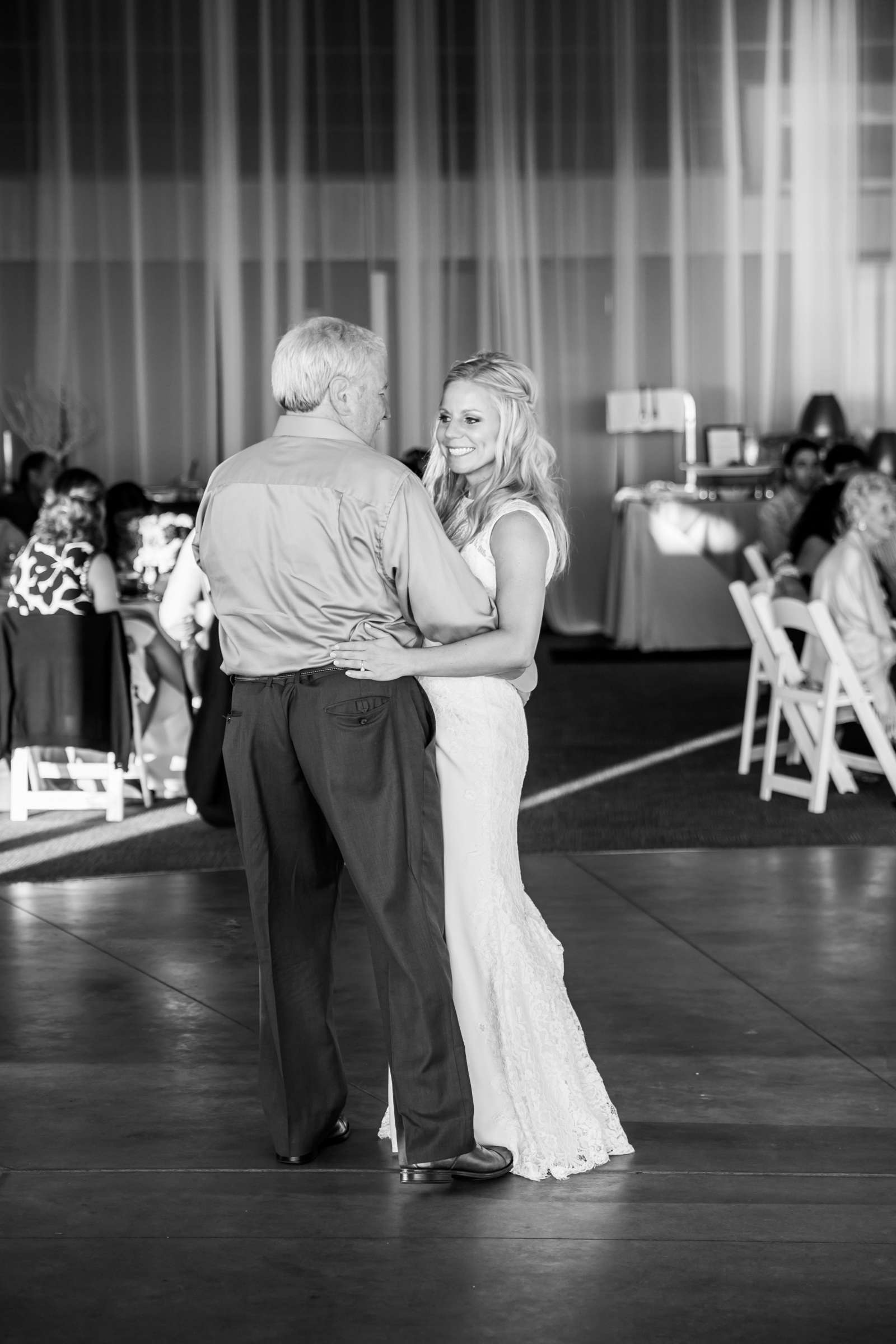 Scripps Seaside Forum Wedding coordinated by First Comes Love Weddings & Events, Christina and Sean Wedding Photo #387799 by True Photography