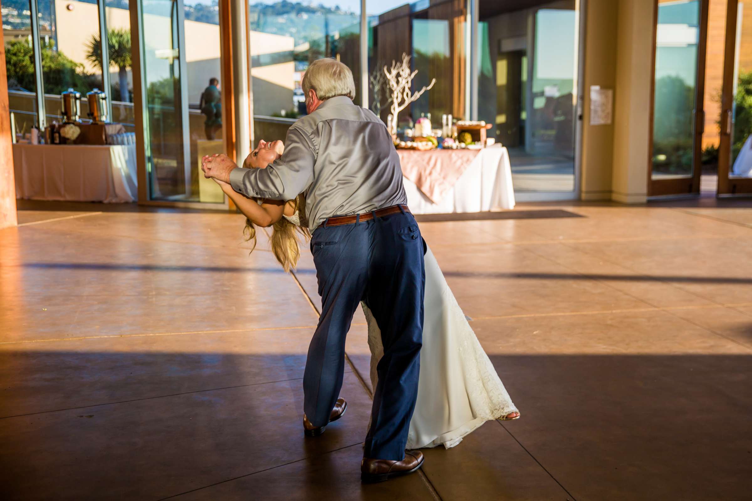 Scripps Seaside Forum Wedding coordinated by First Comes Love Weddings & Events, Christina and Sean Wedding Photo #387802 by True Photography