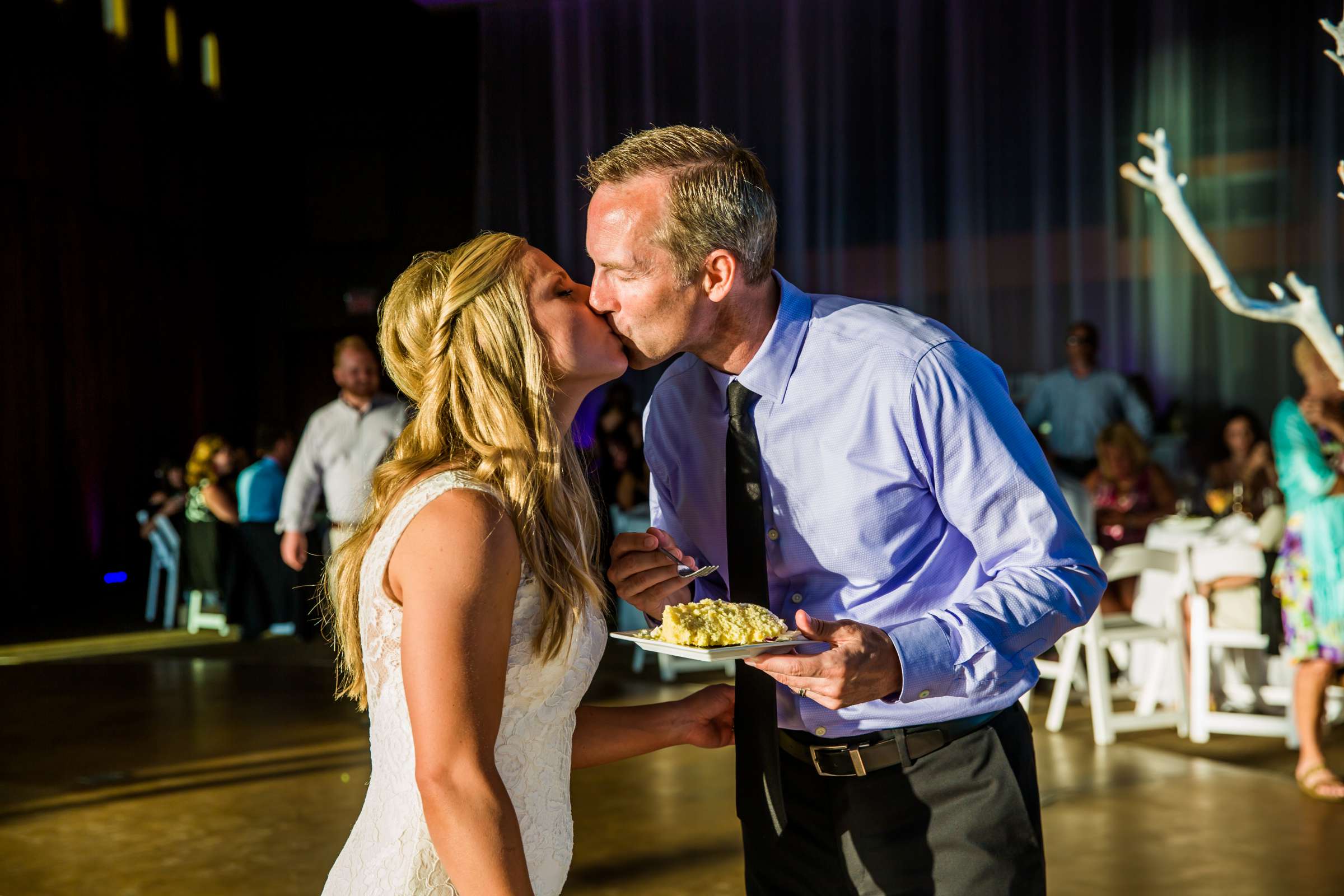 Scripps Seaside Forum Wedding coordinated by First Comes Love Weddings & Events, Christina and Sean Wedding Photo #387810 by True Photography