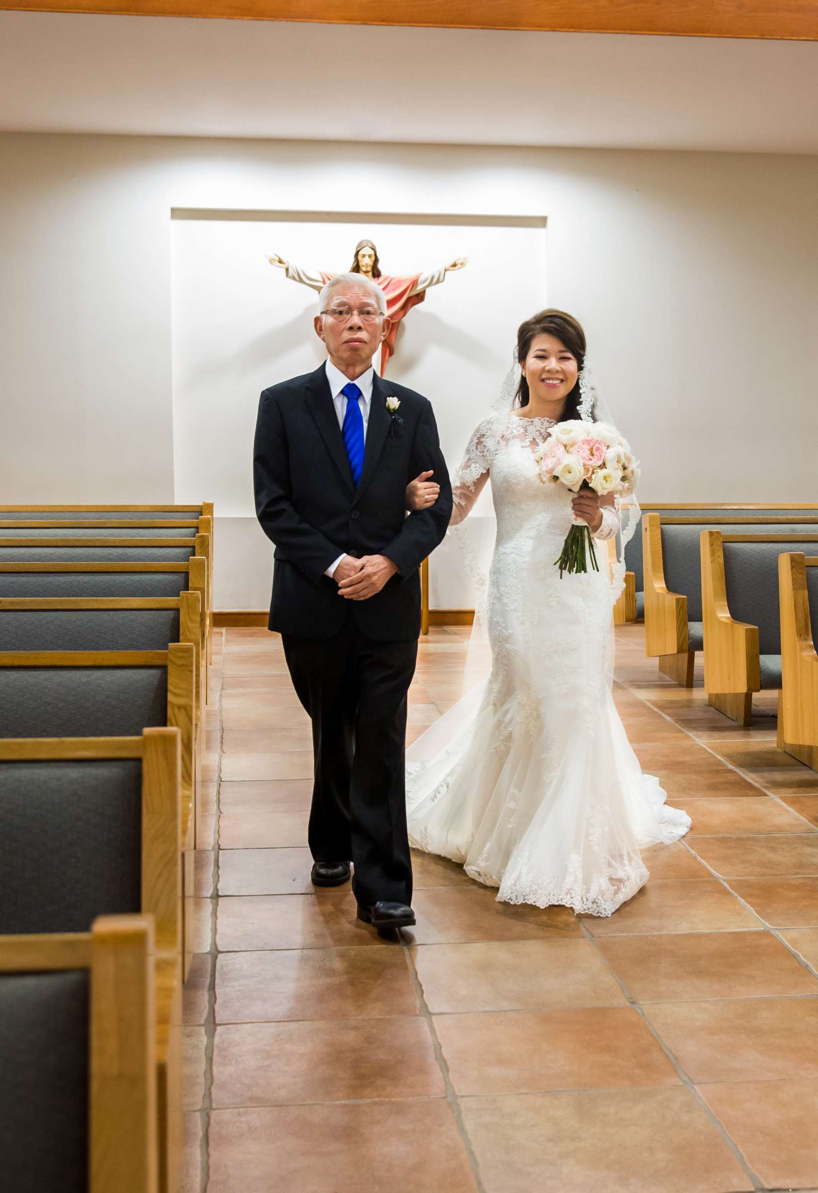 Marriott Marquis San Diego Marina Wedding coordinated by Michelle Elizabeth Events and Design, Minh and Jason Wedding Photo #28 by True Photography