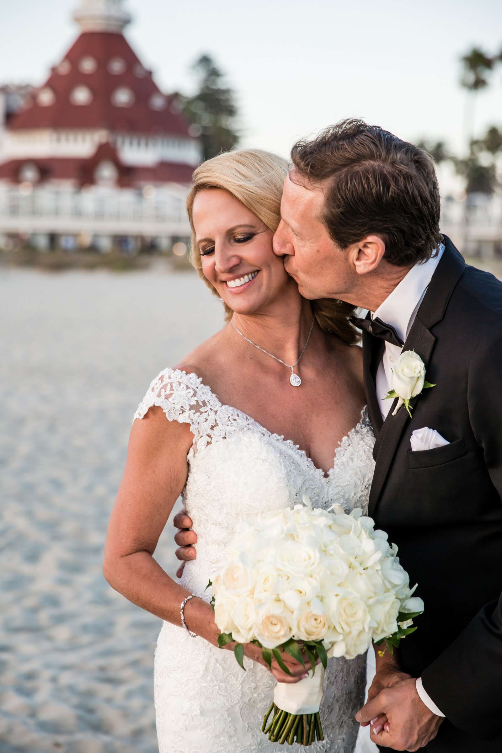 Hotel Del Coronado Wedding coordinated by Creative Affairs Inc, Diane and Paul Wedding Photo #24 by True Photography