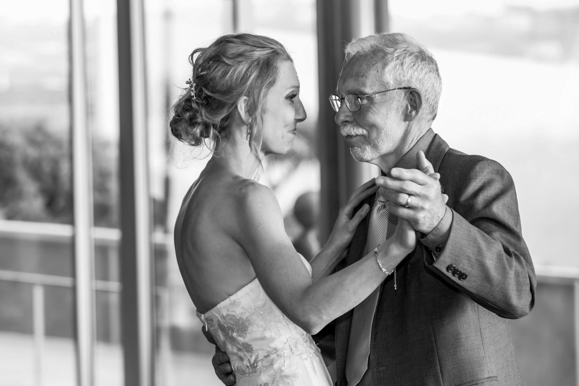 Scripps Seaside Forum Wedding coordinated by First Comes Love Weddings & Events, Melissa and Patrick Wedding Photo #80 by True Photography