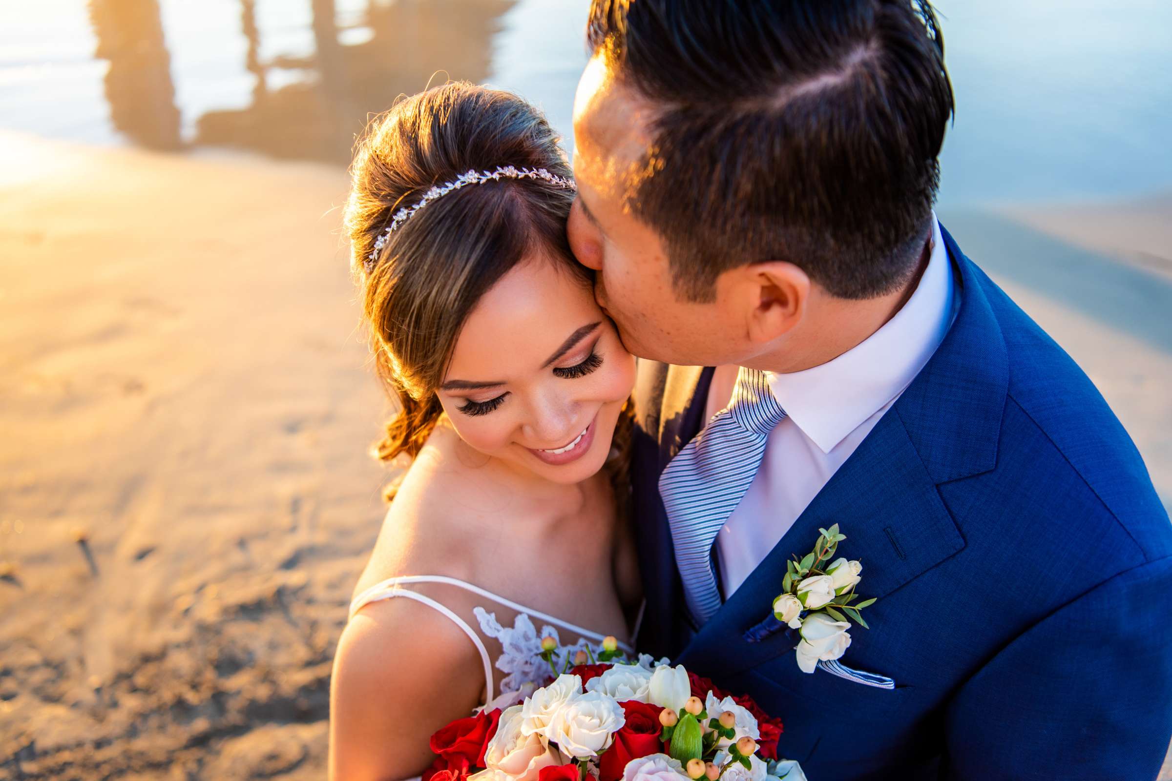 Scripps Seaside Forum Wedding, Ly and Alex Wedding Photo #12 by True Photography