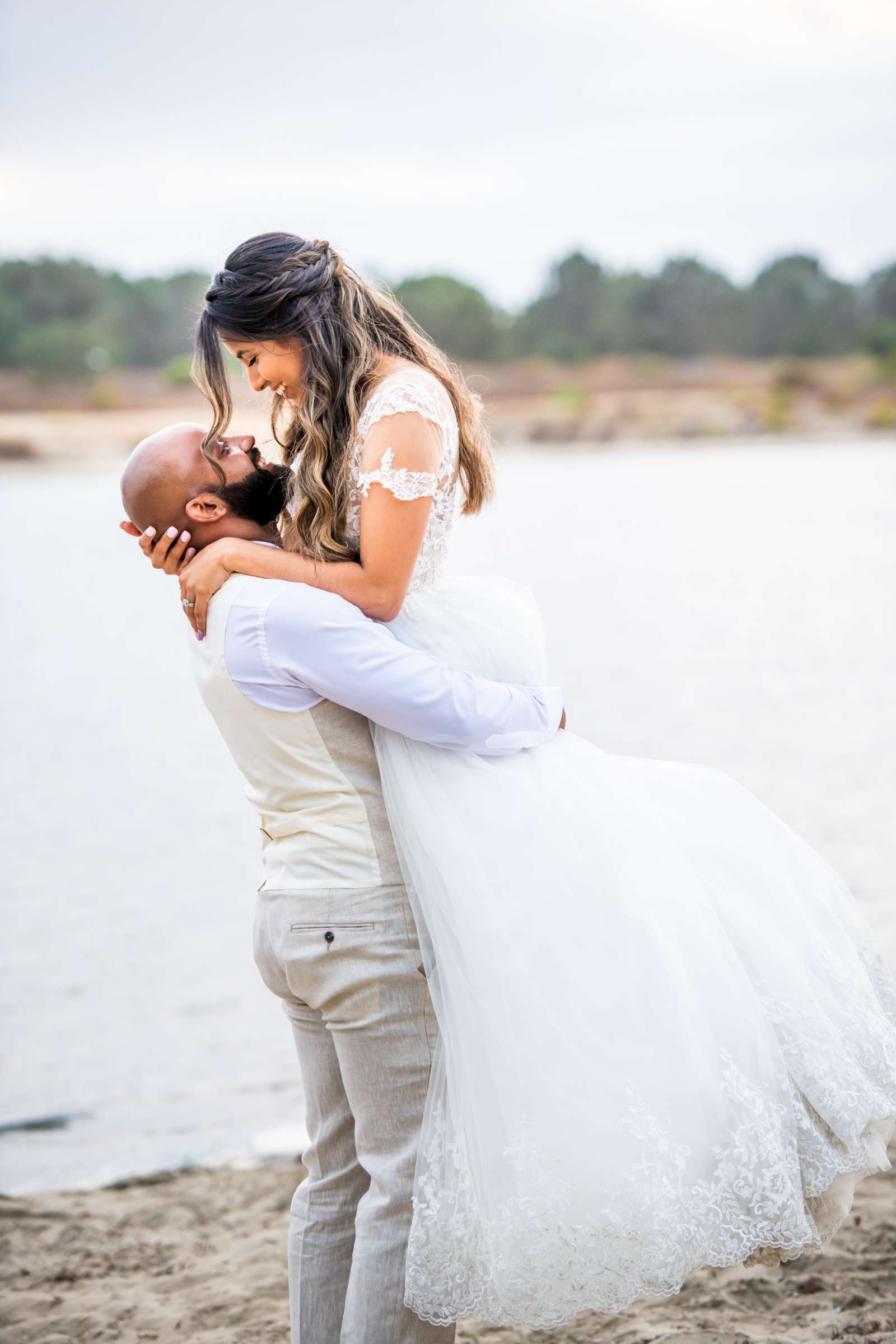 San Diego Mission Bay Resort Wedding coordinated by Elements of Style, Ana and Bobby Wedding Photo #11 by True Photography