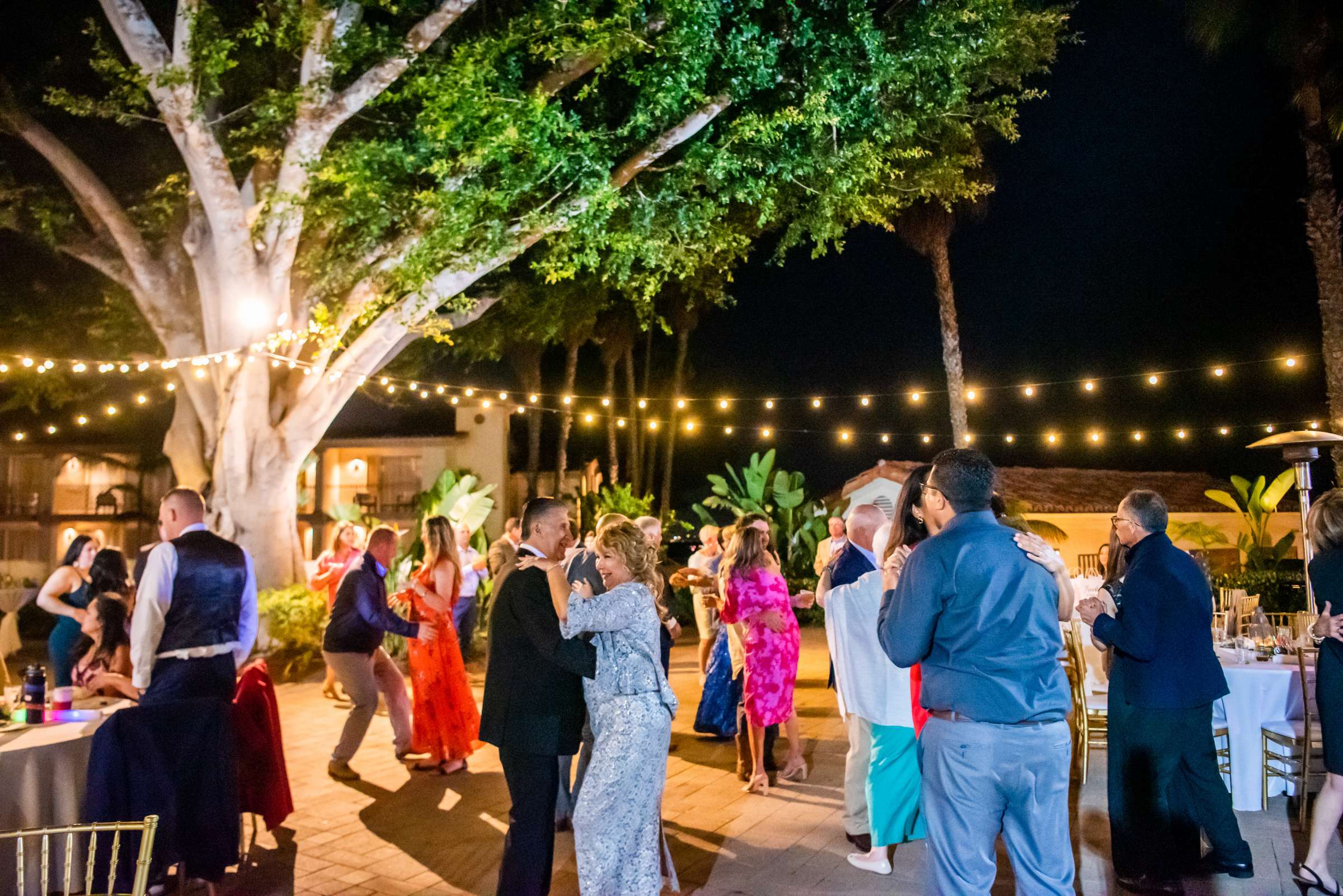 San Diego Mission Bay Resort Wedding coordinated by Elements of Style, Maggie and Eric Wedding Photo #270 by True Photography