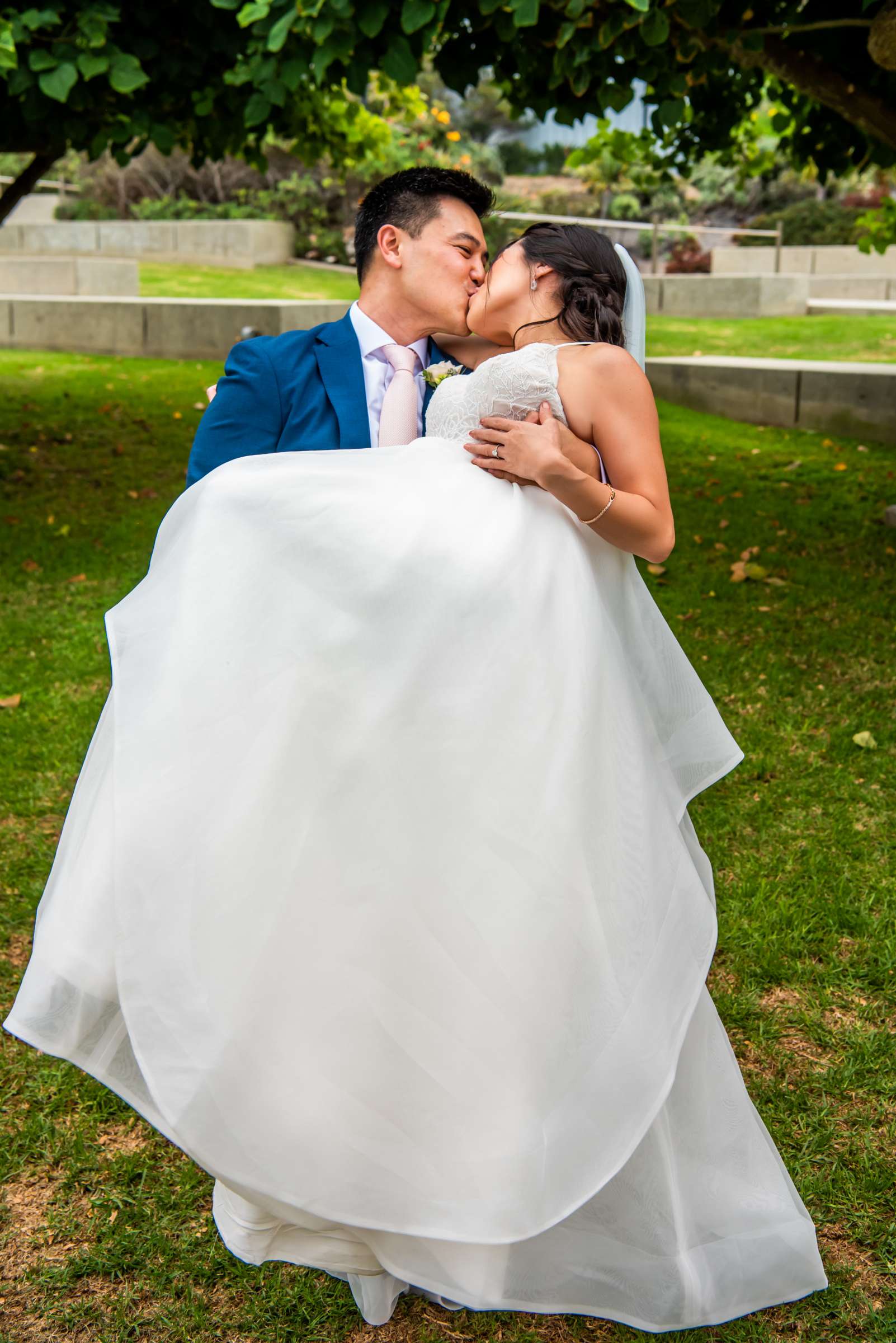 Scripps Seaside Forum Wedding coordinated by Willmus Weddings, Quynh and Tyler Wedding Photo #70 by True Photography