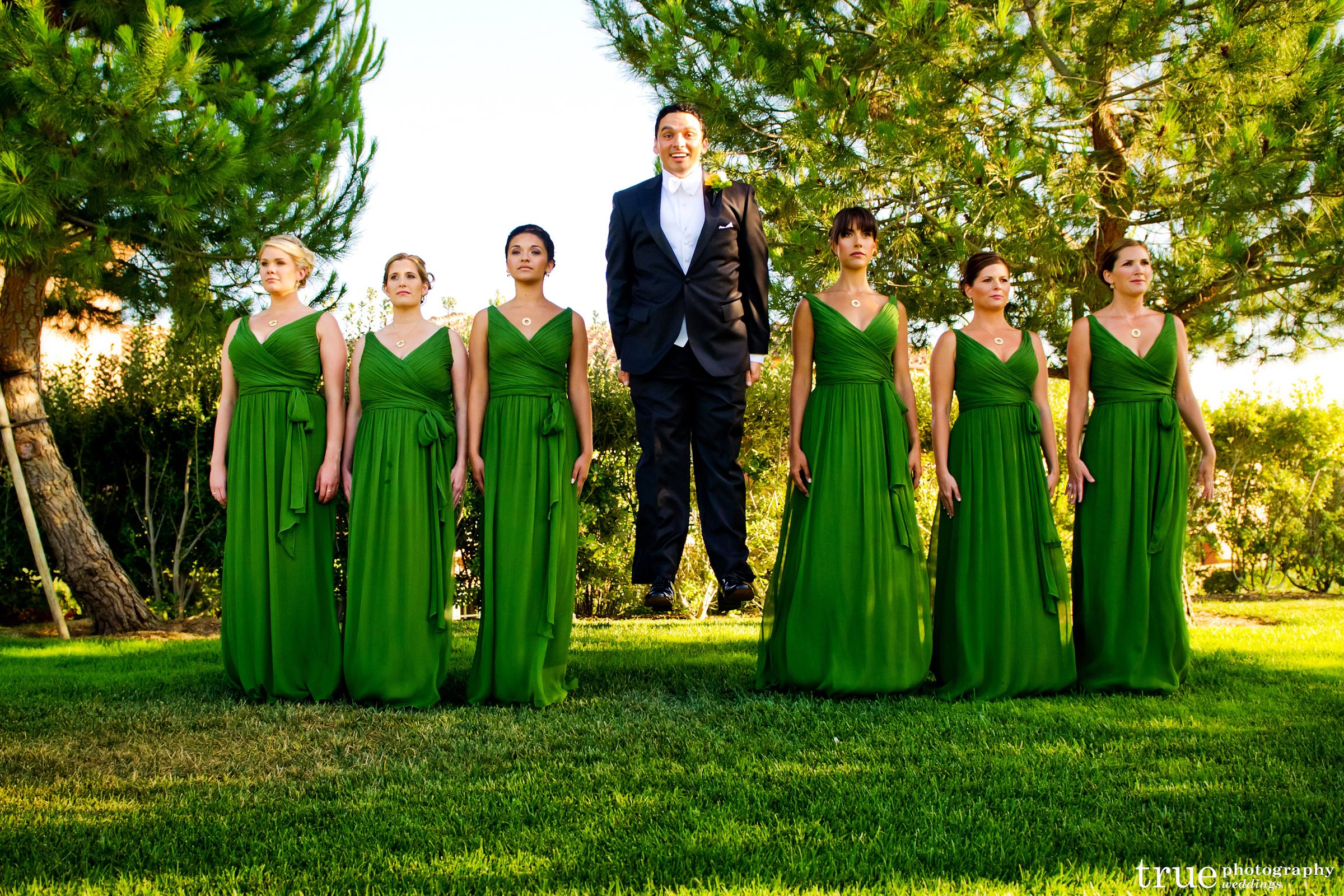 Зелёное платье на свадьбу