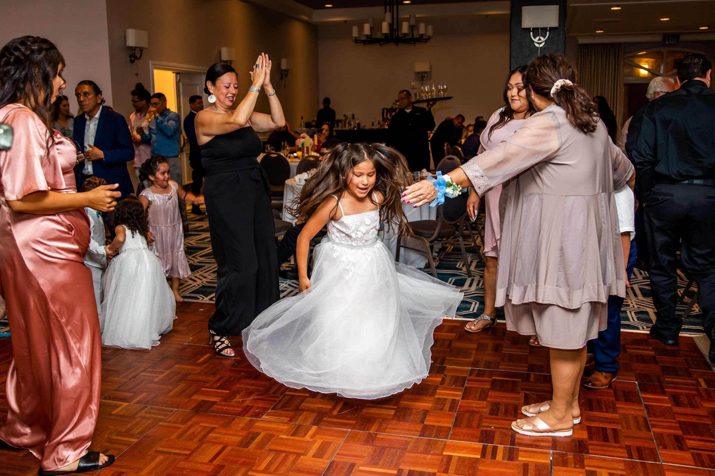 San Diego Mission Bay Resort Wedding coordinated by Elements of Style, Stefanie and Raymond Wedding Photo #93 by True Photography