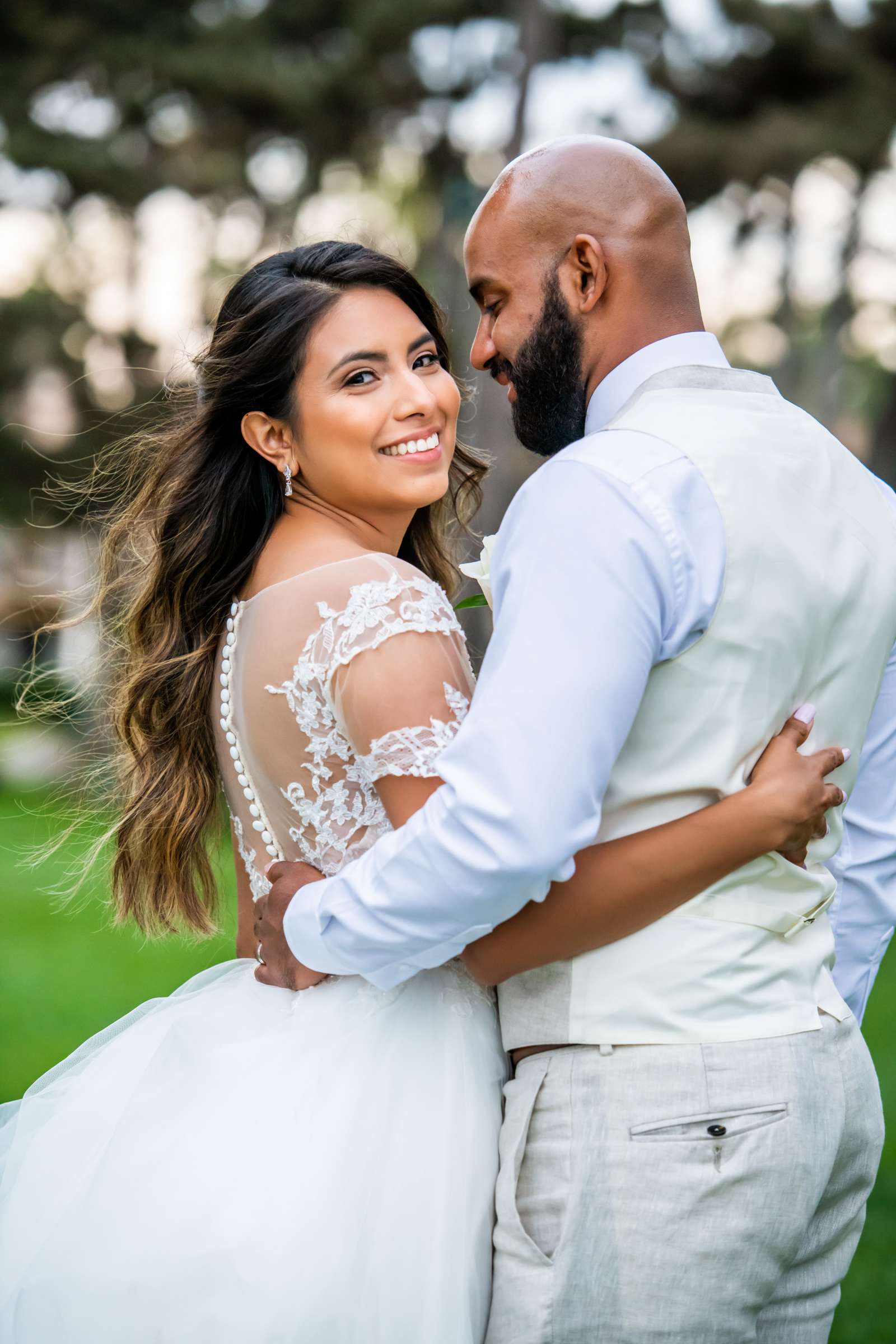 San Diego Mission Bay Resort Wedding coordinated by Elements of Style, Ana and Bobby Wedding Photo #17 by True Photography