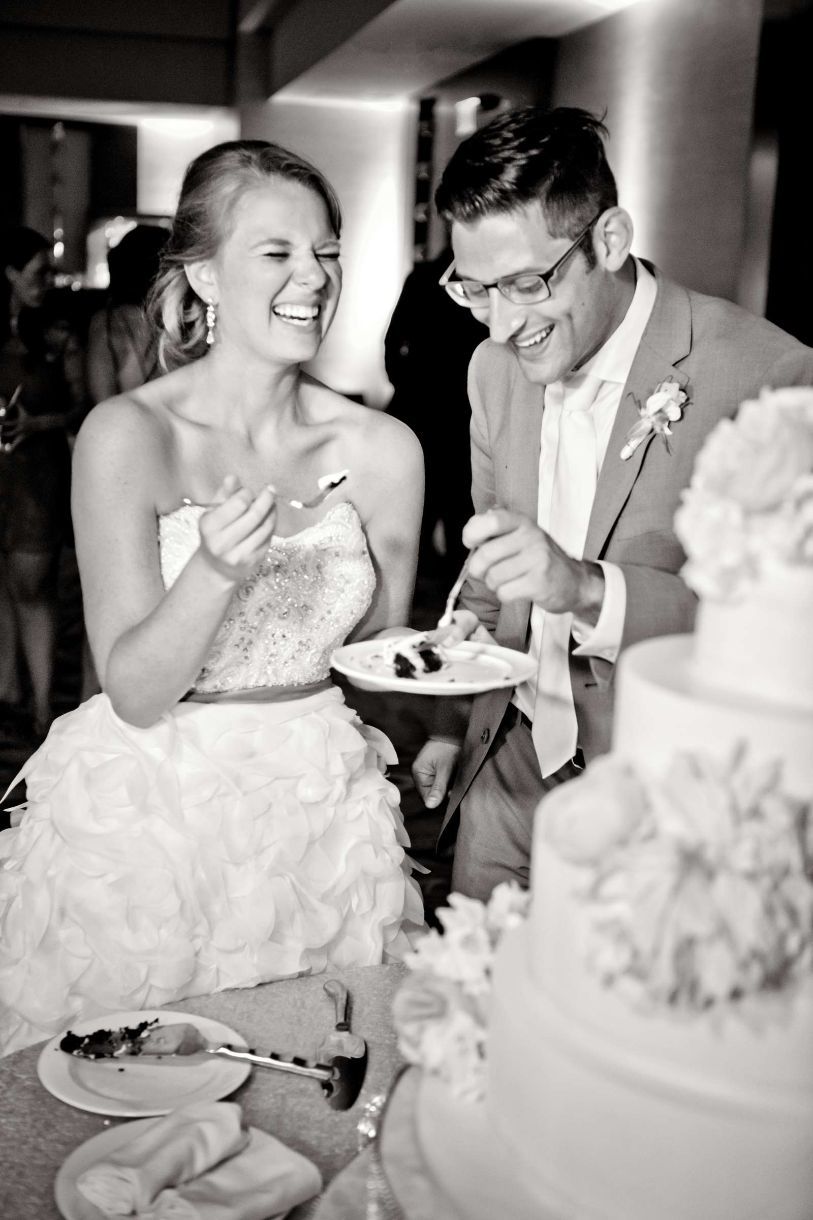 Cake Cutting at Marriott Marquis San Diego Marina Wedding coordinated by Victoria Weddings & Events, Rachel and Efrem Wedding Photo #123578 by True Photography