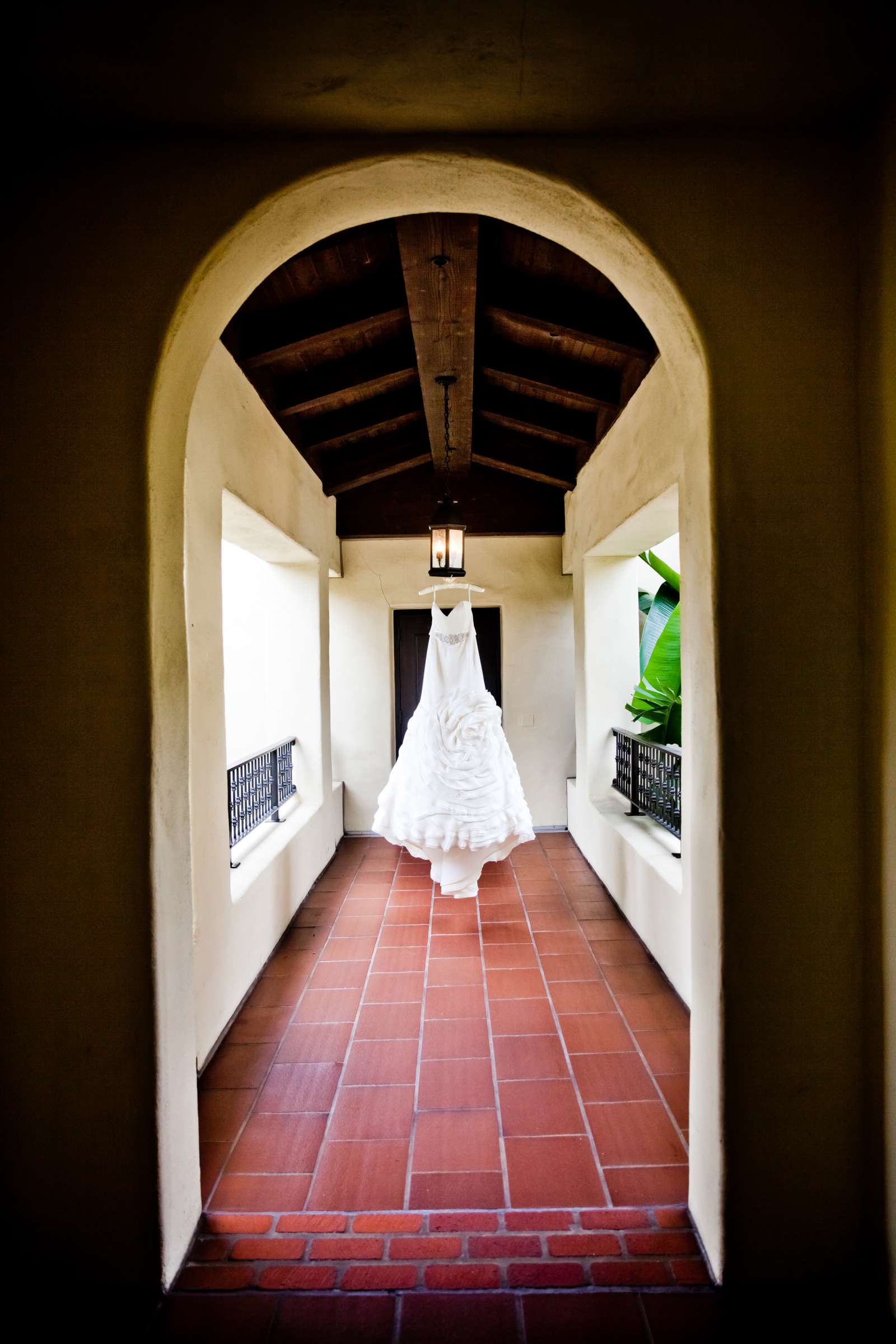 Wedding Dress at Scripps Seaside Forum Wedding, Laura and Daniel Wedding Photo #16 by True Photography