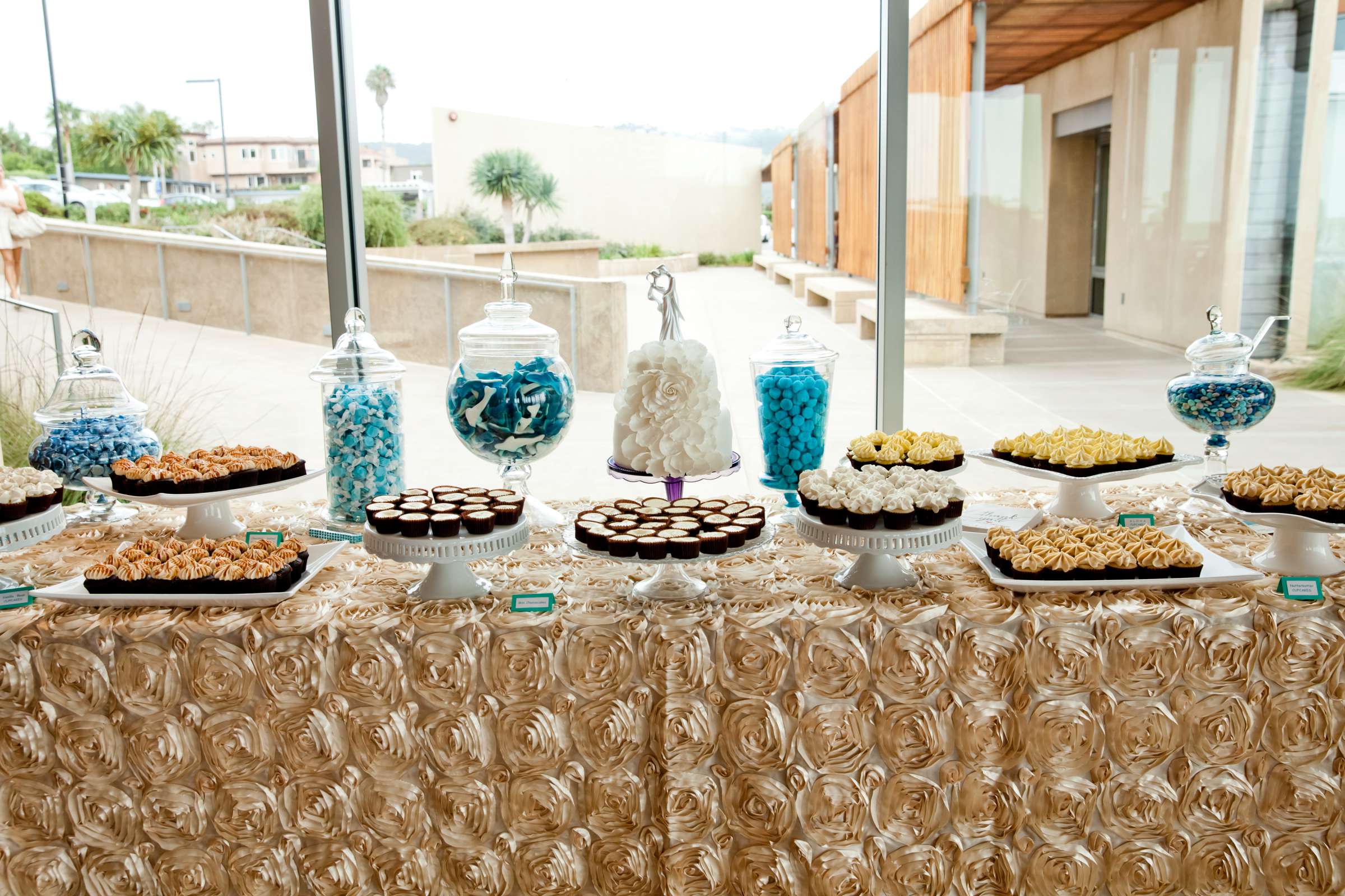 Scripps Seaside Forum Wedding, Laura and Daniel Wedding Photo #45 by True Photography