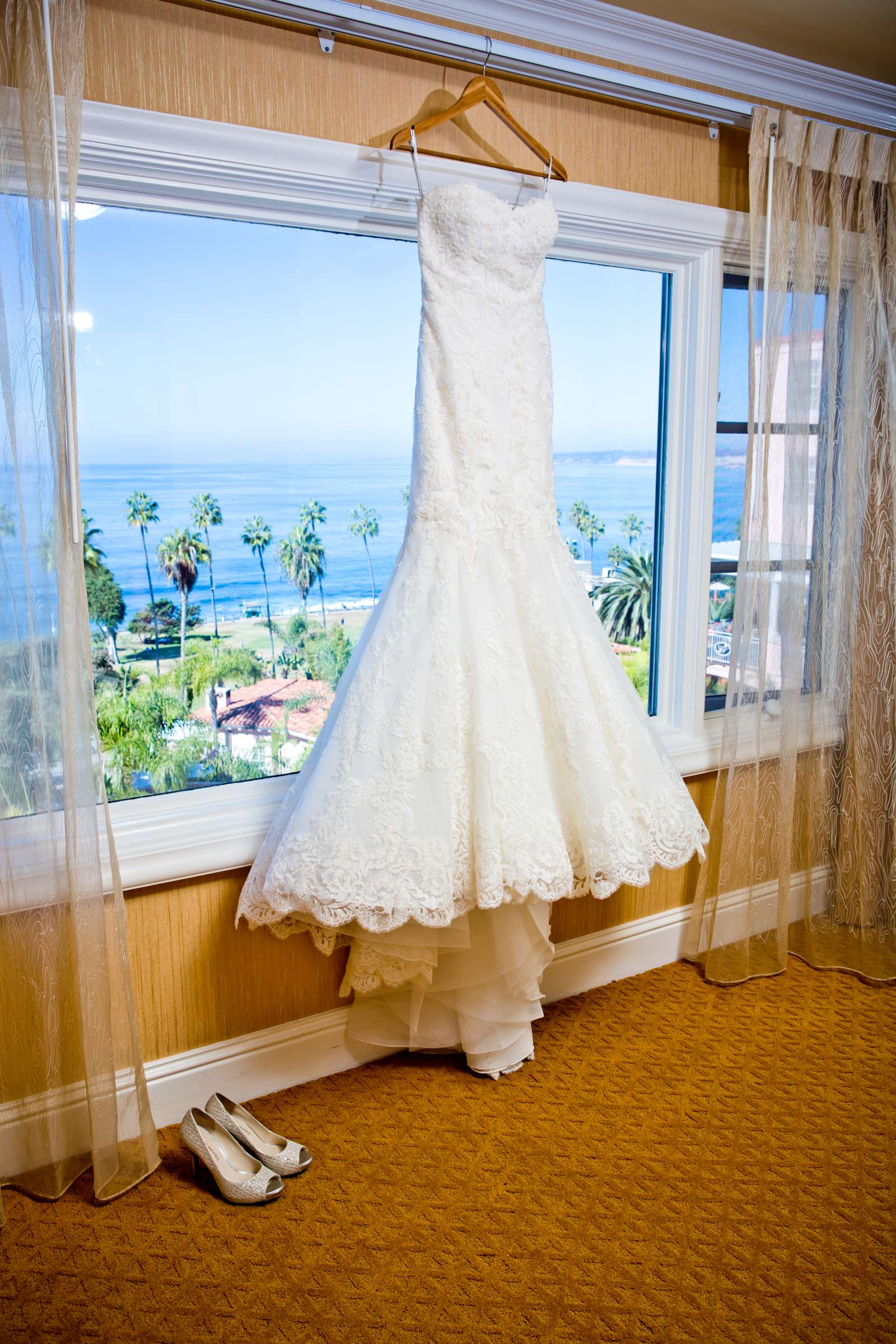 Wedding Dress at La Valencia Wedding coordinated by Love Marks the Spot, Karin and Nick Wedding Photo #16 by True Photography