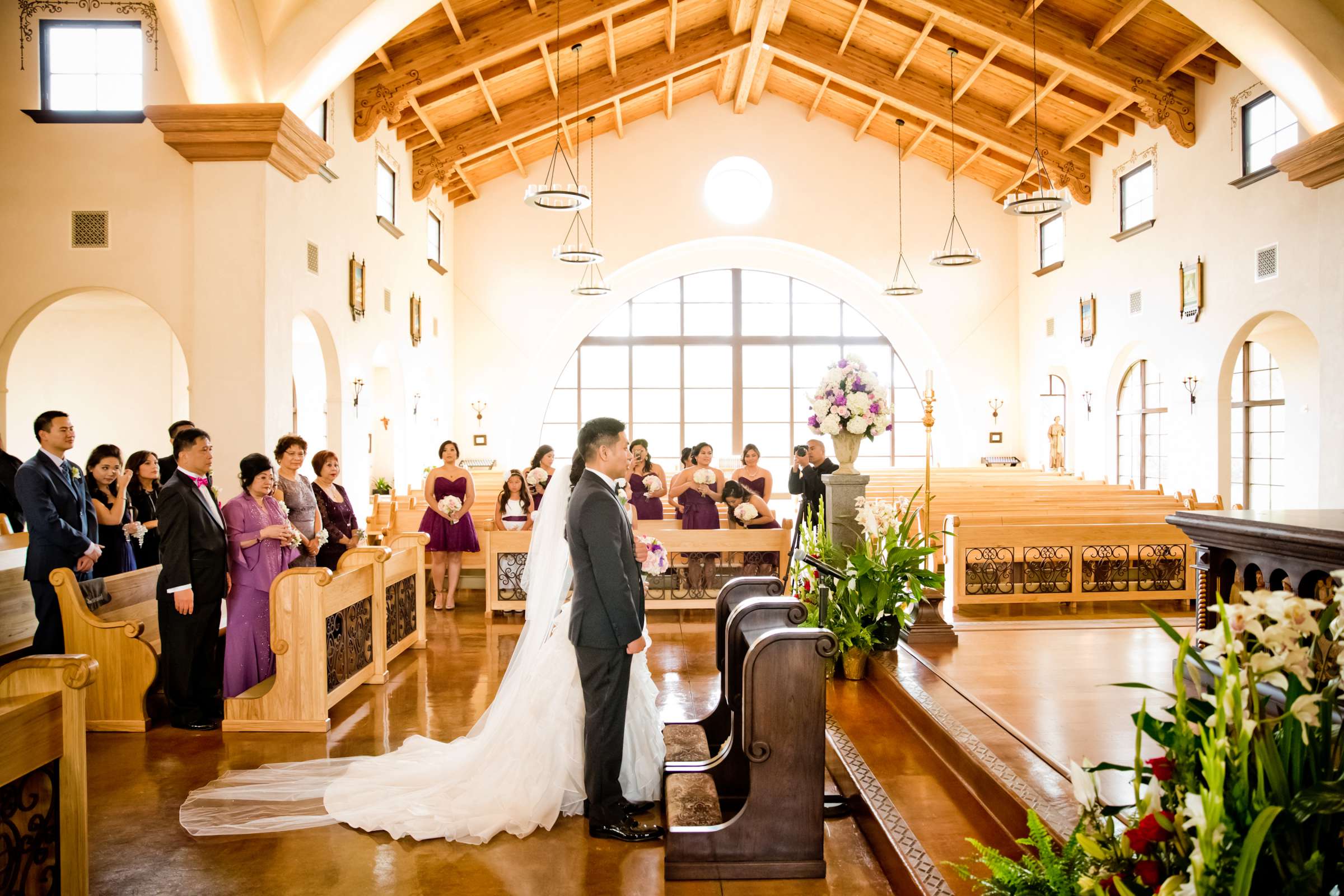 Hilton La Jolla Torrey Pines Wedding coordinated by Lavish Weddings, Muriel and Michael Wedding Photo #25 by True Photography