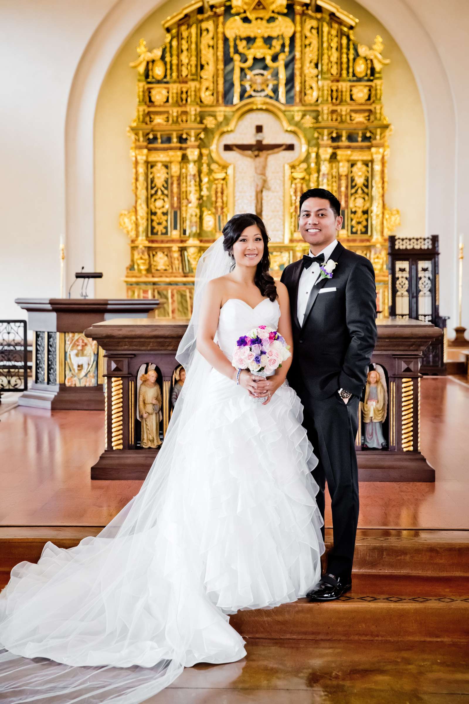 Hilton La Jolla Torrey Pines Wedding coordinated by Lavish Weddings, Muriel and Michael Wedding Photo #31 by True Photography