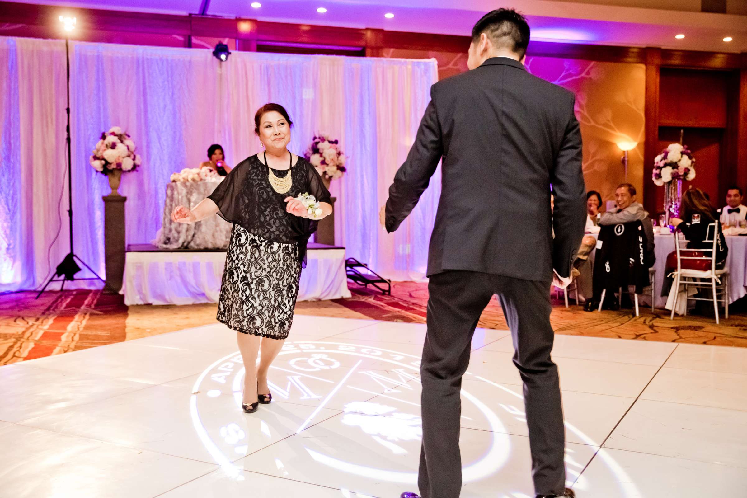 Hilton La Jolla Torrey Pines Wedding coordinated by Lavish Weddings, Muriel and Michael Wedding Photo #61 by True Photography