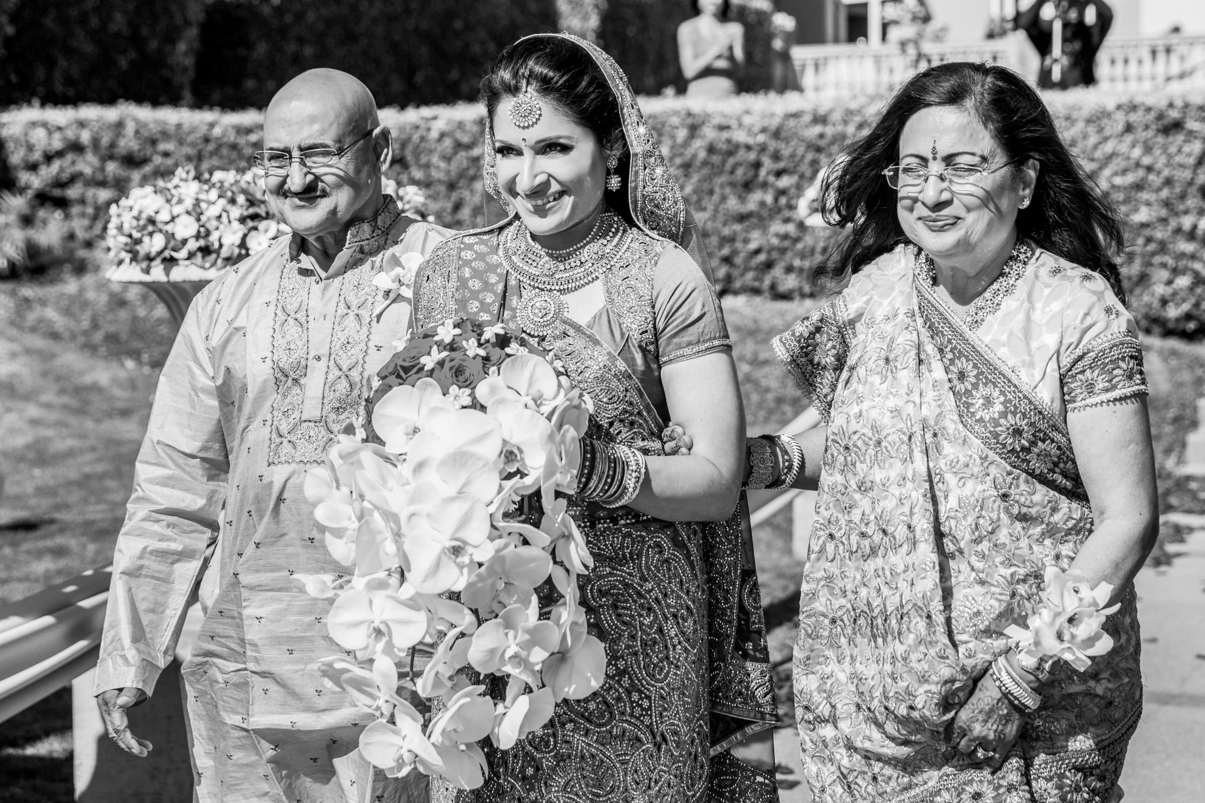 Hilton La Jolla Torrey Pines Wedding coordinated by Lavish Weddings, Punam and Russ Wedding Photo #154561 by True Photography