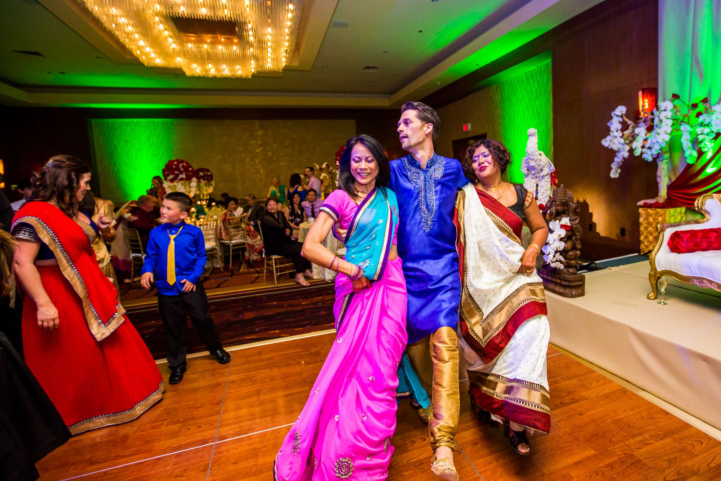 Hilton La Jolla Torrey Pines Wedding coordinated by Lavish Weddings, Punam and Russ Wedding Photo #154617 by True Photography