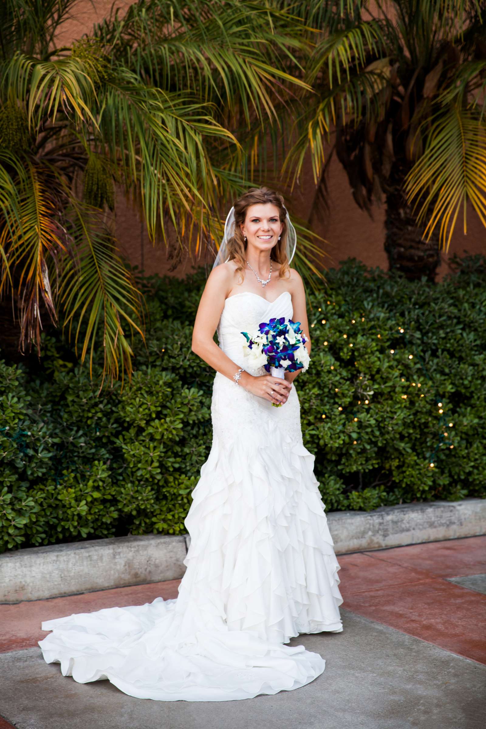 Birch Aquarium at Scripps Wedding, Cami and Zane Wedding Photo #20 by True Photography