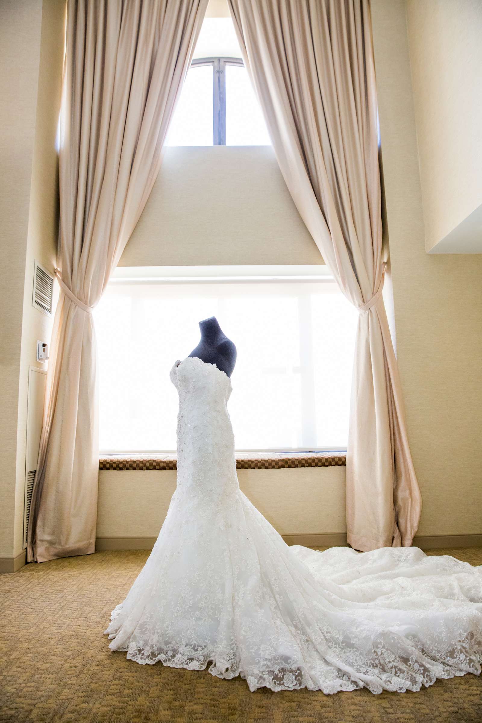 Westin Gaslamp Wedding coordinated by Lavish Weddings, Anne and Glenn Wedding Photo #18 by True Photography