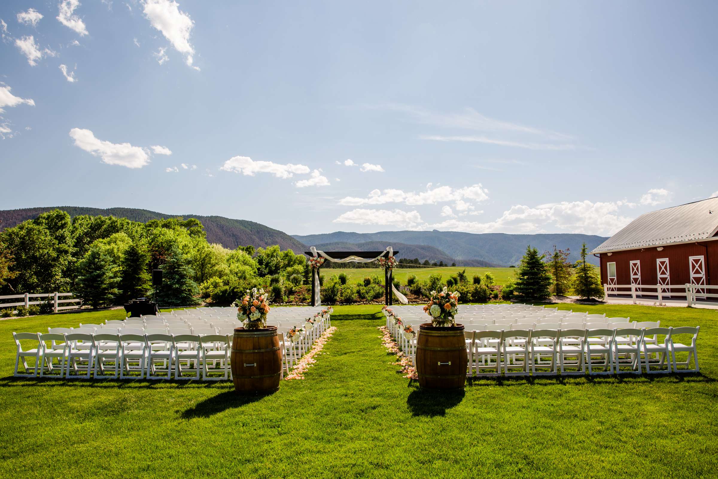 Crooked Willow Farms Wedding coordinated by Yibe Bridal Concierge, Cici and Tim Wedding Photo #237177 by True Photography