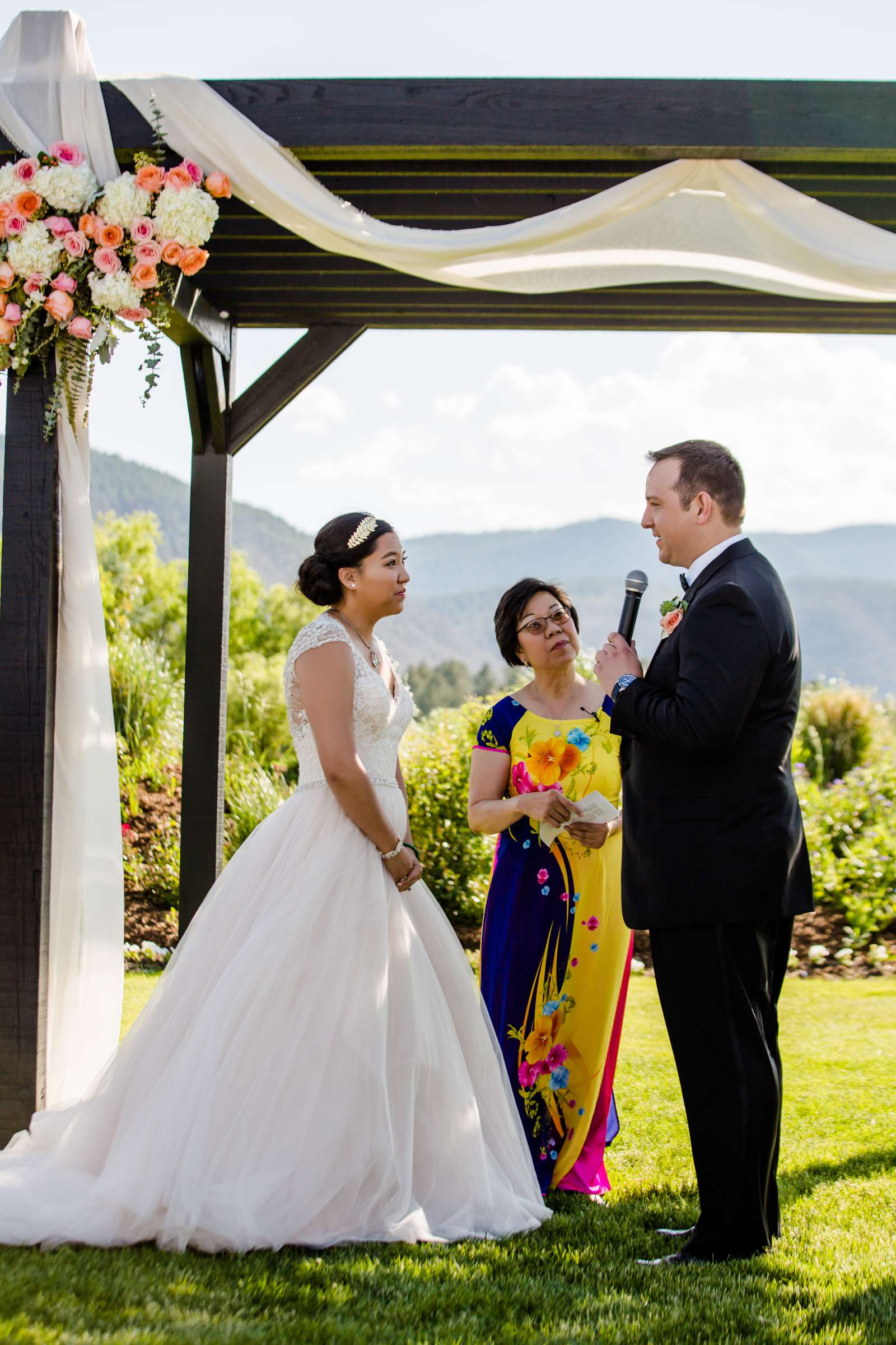 Crooked Willow Farms Wedding coordinated by Yibe Bridal Concierge, Cici and Tim Wedding Photo #237202 by True Photography