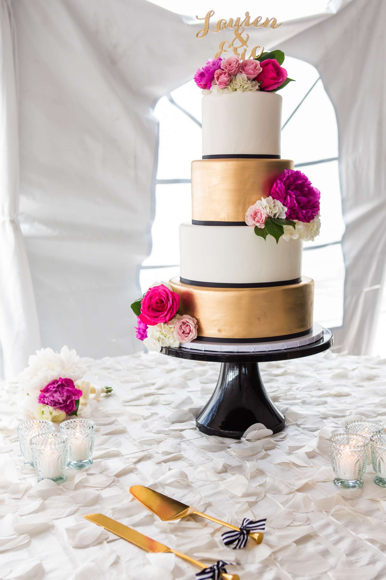 Marriott Marquis San Diego Marina Wedding coordinated by First Comes Love Weddings & Events, Lauren and Eric Wedding Photo #238204 by True Photography