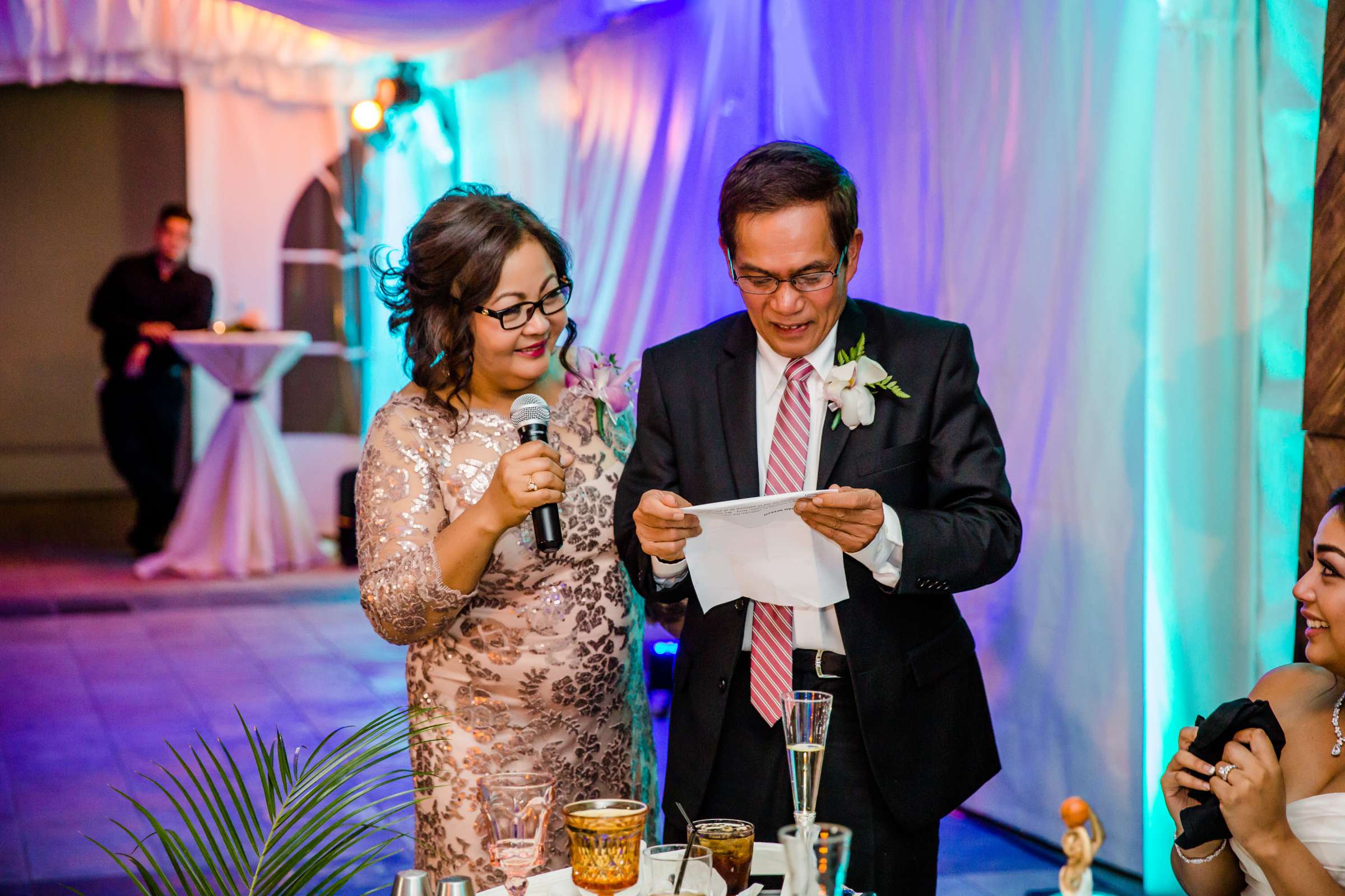 Marriott Marquis San Diego Marina Wedding coordinated by Seven Stems Floral Design & Events, Aileen and Jerry Wedding Photo #273983 by True Photography