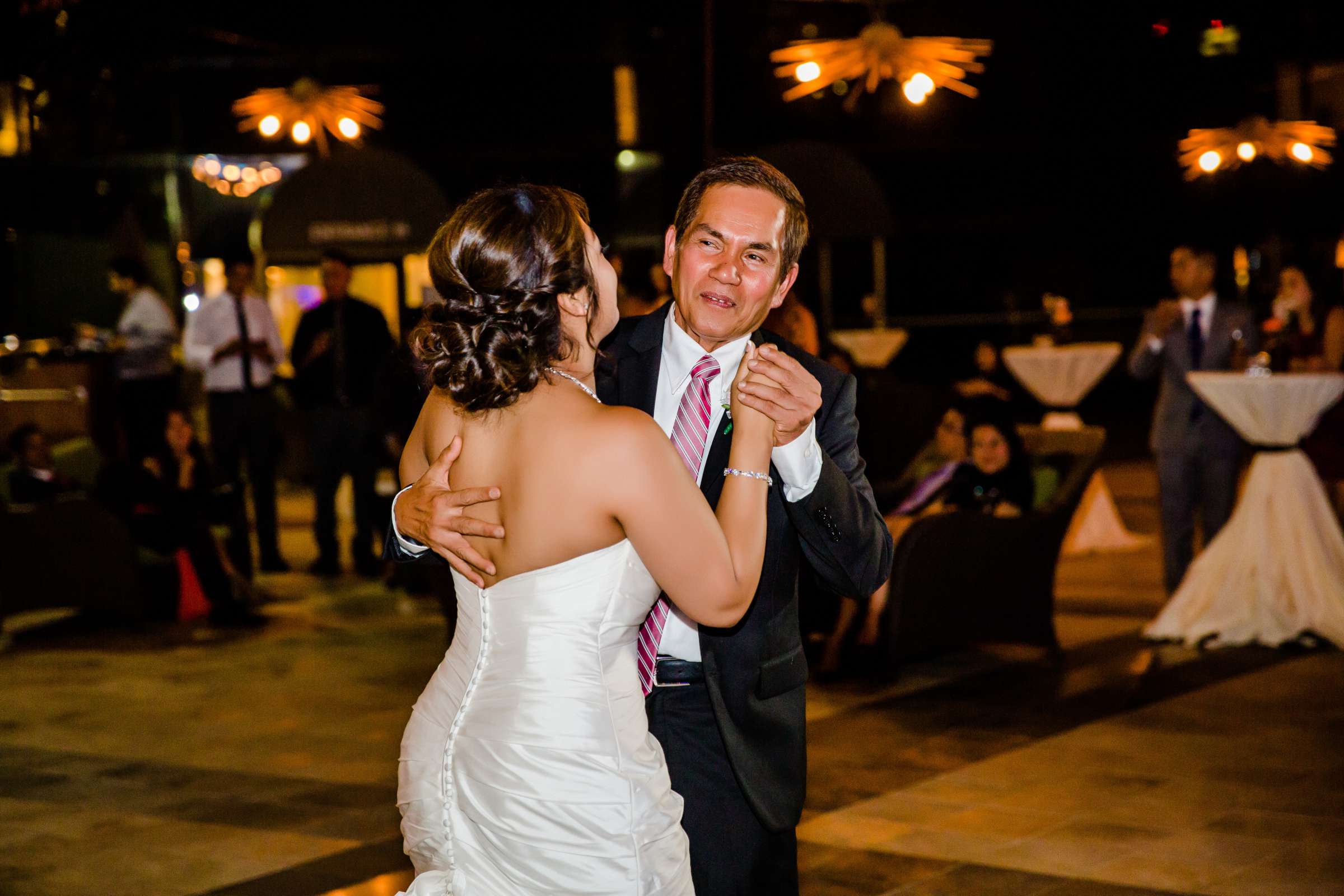 Marriott Marquis San Diego Marina Wedding coordinated by Seven Stems Floral Design & Events, Aileen and Jerry Wedding Photo #273987 by True Photography