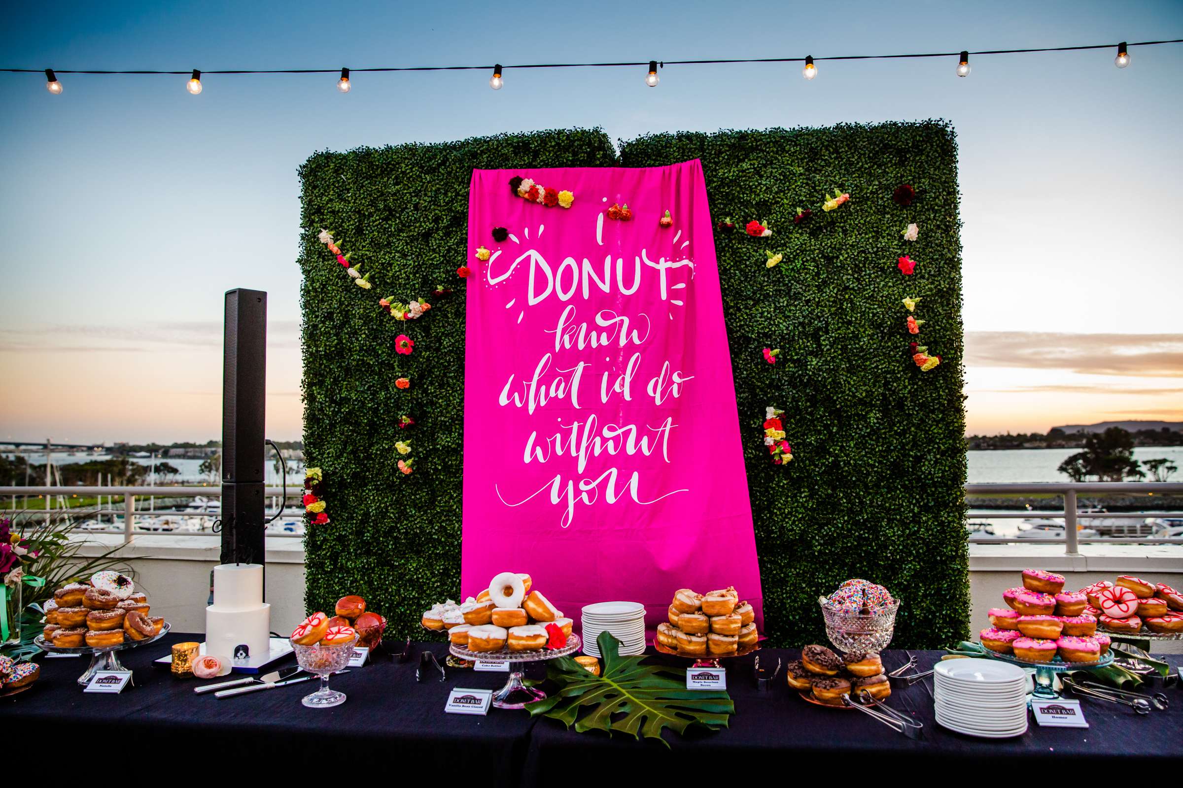 Marriott Marquis San Diego Marina Wedding coordinated by Seven Stems Floral Design & Events, Aileen and Jerry Wedding Photo #273992 by True Photography