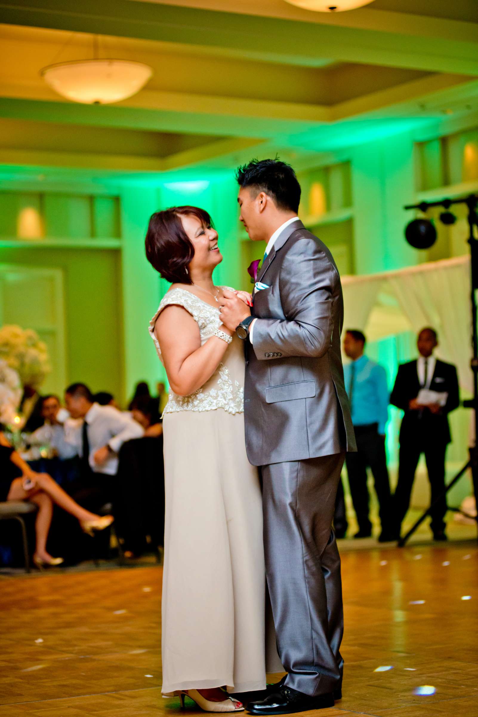 Hyatt Regency Louisville Wedding coordinated by InStyle Event Planning, Racquel and Michael Wedding Photo #330849 by True Photography