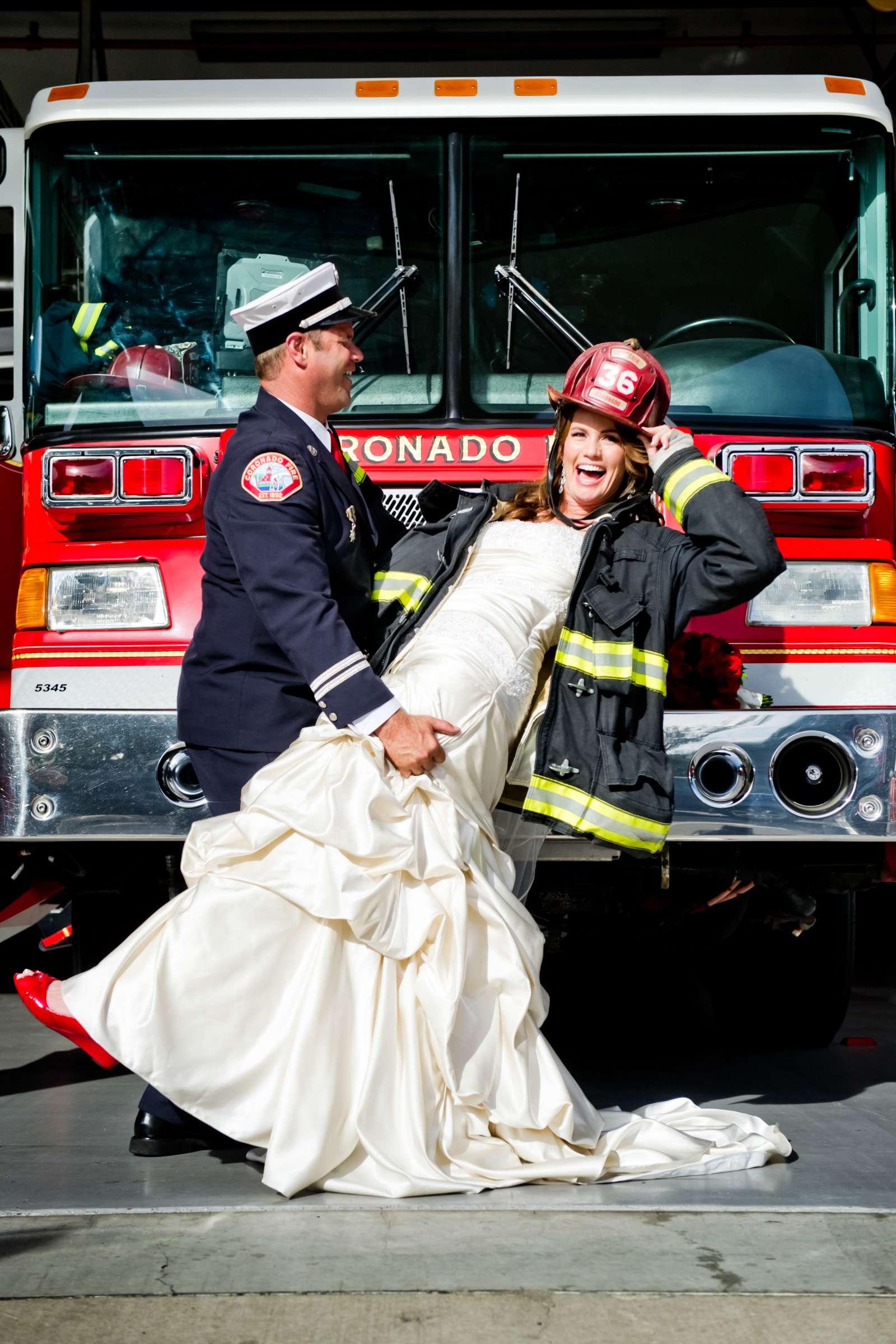 Coronado Community Center Wedding coordinated by Creative Affairs Inc, Mindy and Darren Wedding Photo #345437 by True Photography