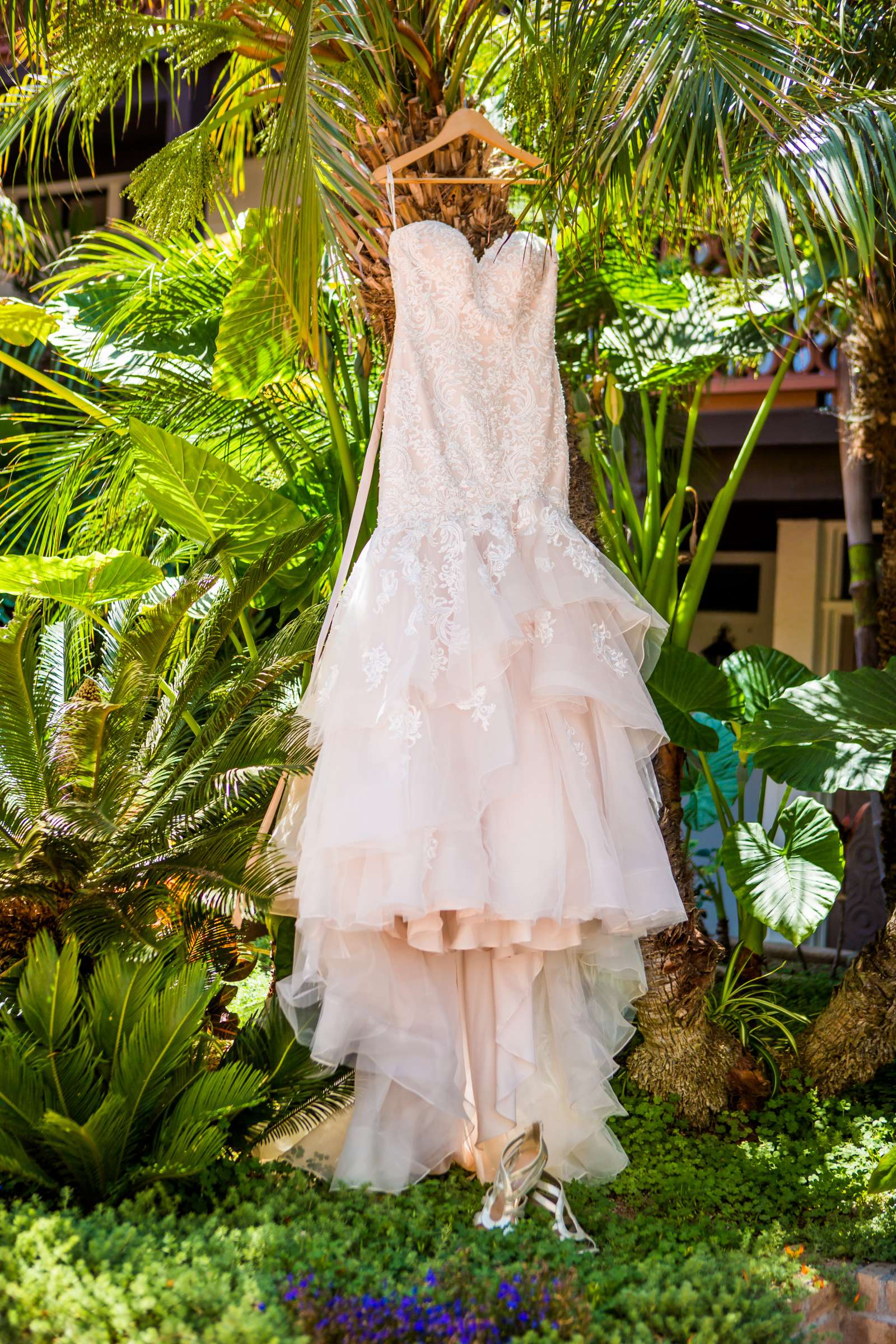 La Jolla Shores Hotel Wedding coordinated by Sparkle and Toast, Dawn and Jon Wedding Photo #394540 by True Photography