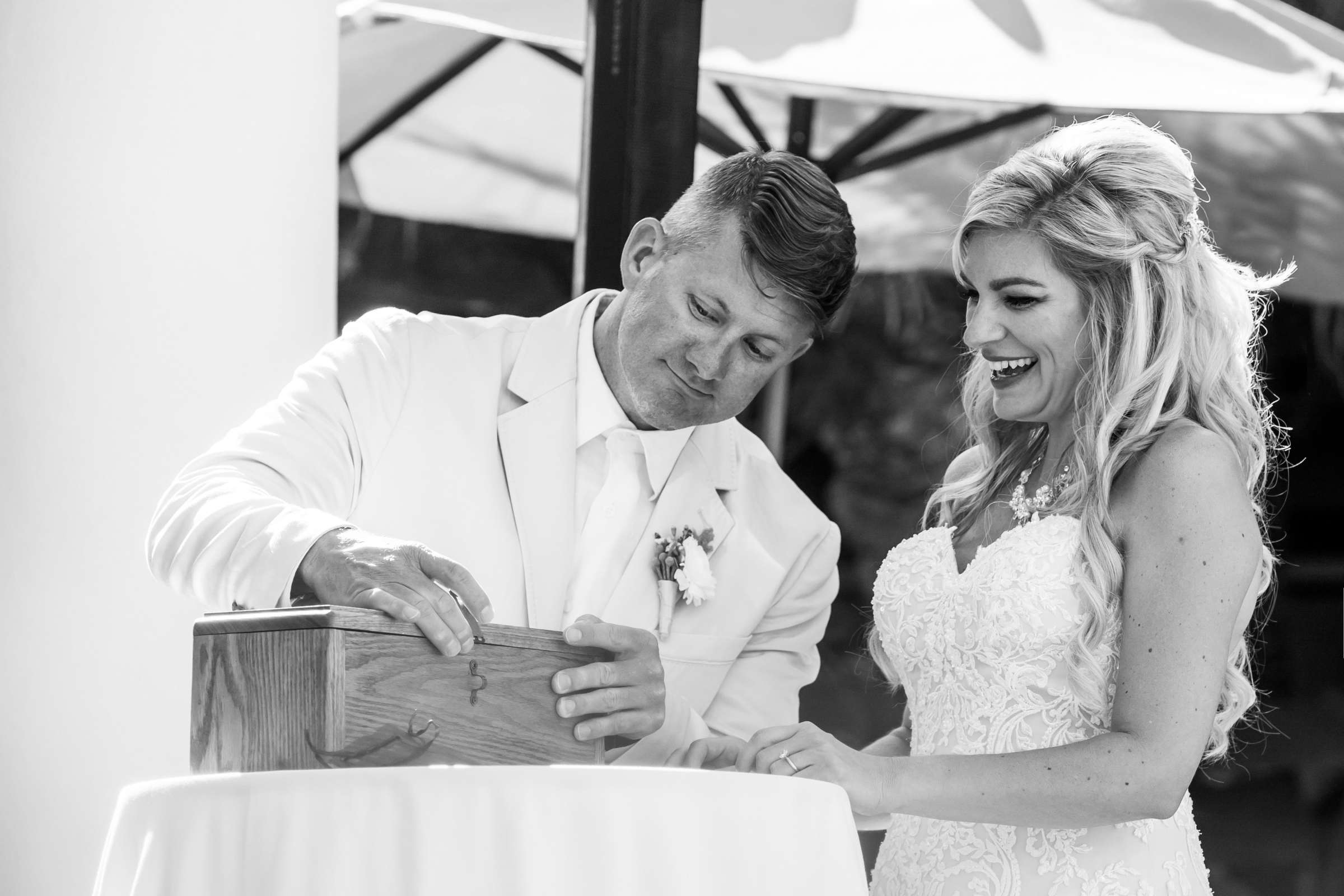 La Jolla Shores Hotel Wedding coordinated by Sparkle and Toast, Dawn and Jon Wedding Photo #394574 by True Photography