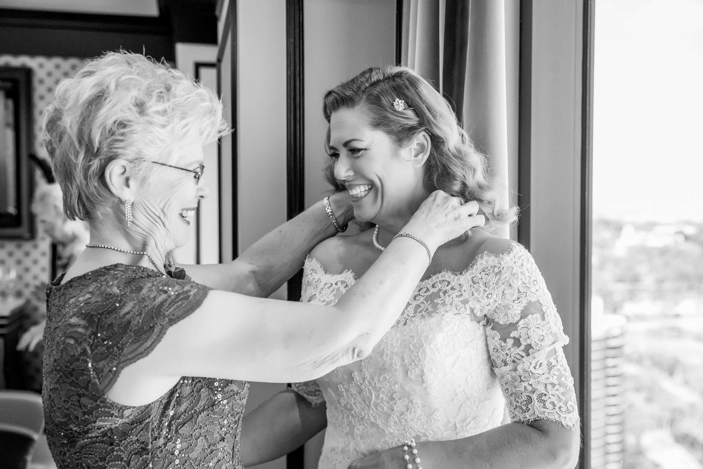 The University Club Atop Symphony Towers Wedding coordinated by Aquilone Events, Amy and Brett Wedding Photo #414081 by True Photography