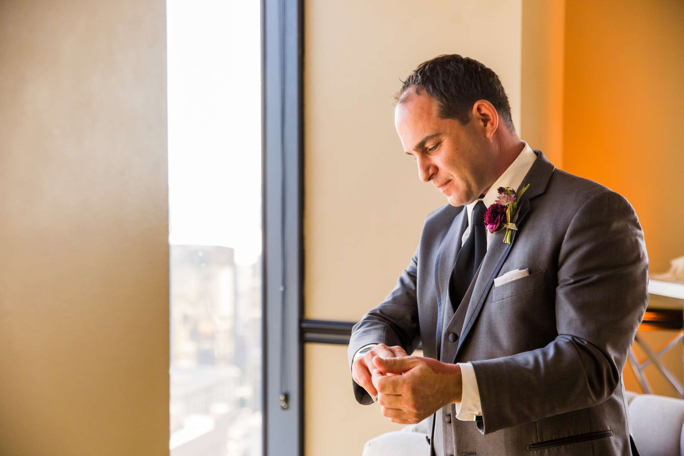 The University Club Atop Symphony Towers Wedding coordinated by Aquilone Events, Amy and Brett Wedding Photo #414094 by True Photography