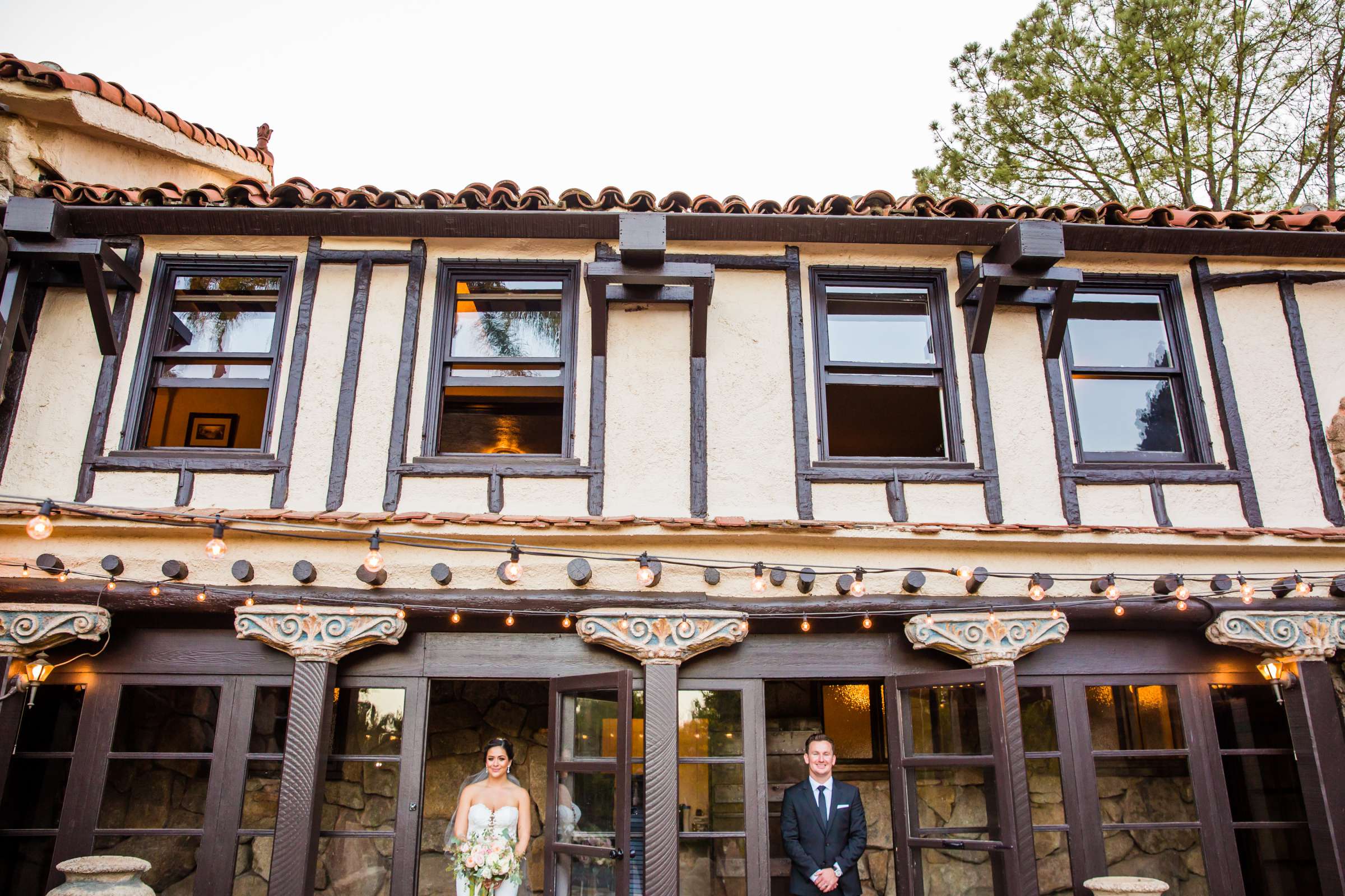 Mt Woodson Castle Wedding, Lauren and Travis Wedding Photo #12 by True Photography