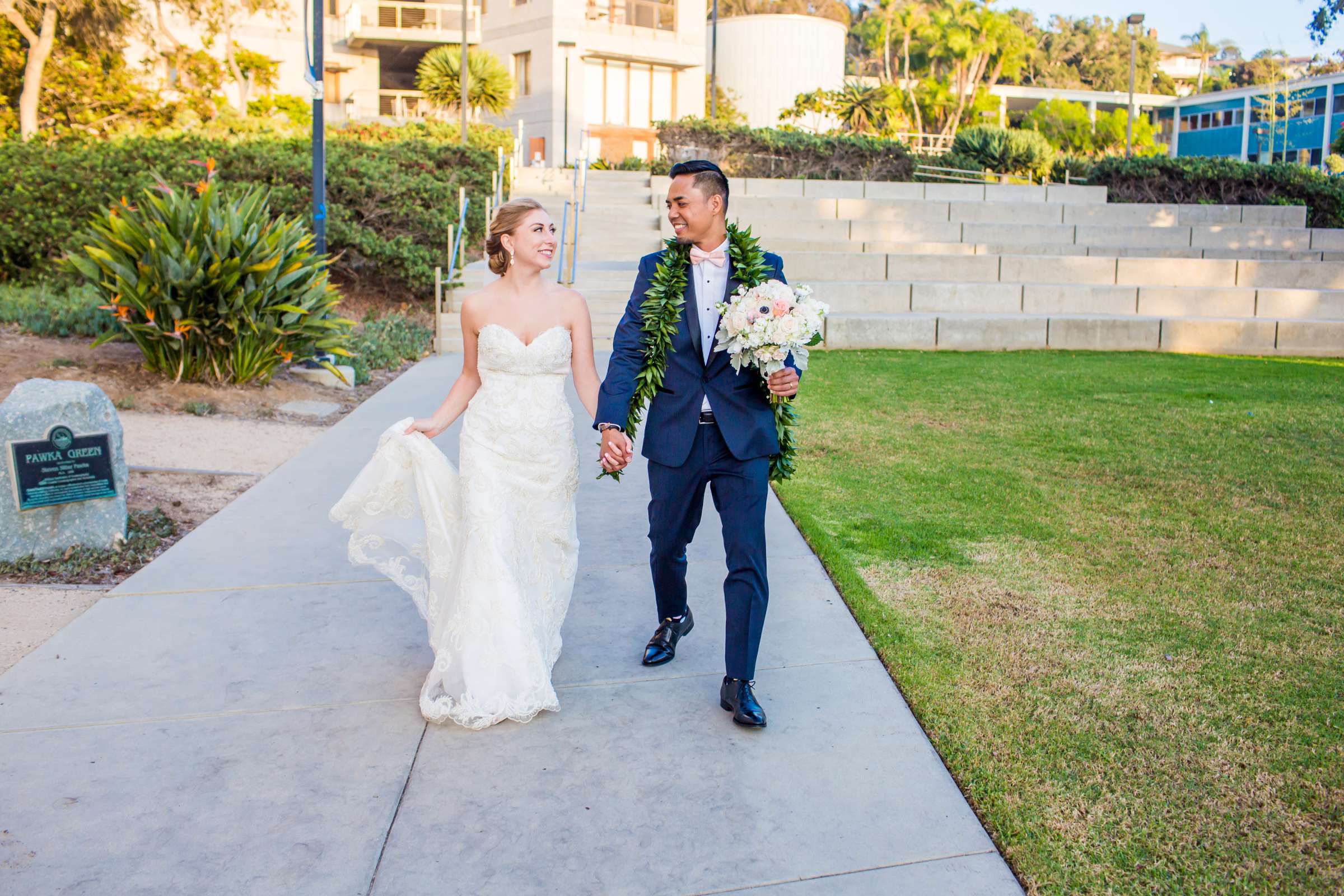 Scripps Seaside Forum Wedding, Lindsay and Shaun Wedding Photo #424703 by True Photography