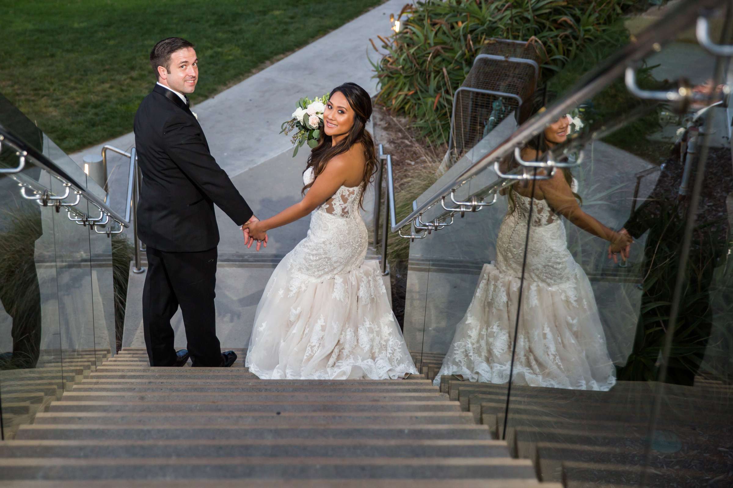 Scripps Seaside Forum Wedding coordinated by Lavish Weddings, Krystle and Justin Wedding Photo #453257 by True Photography