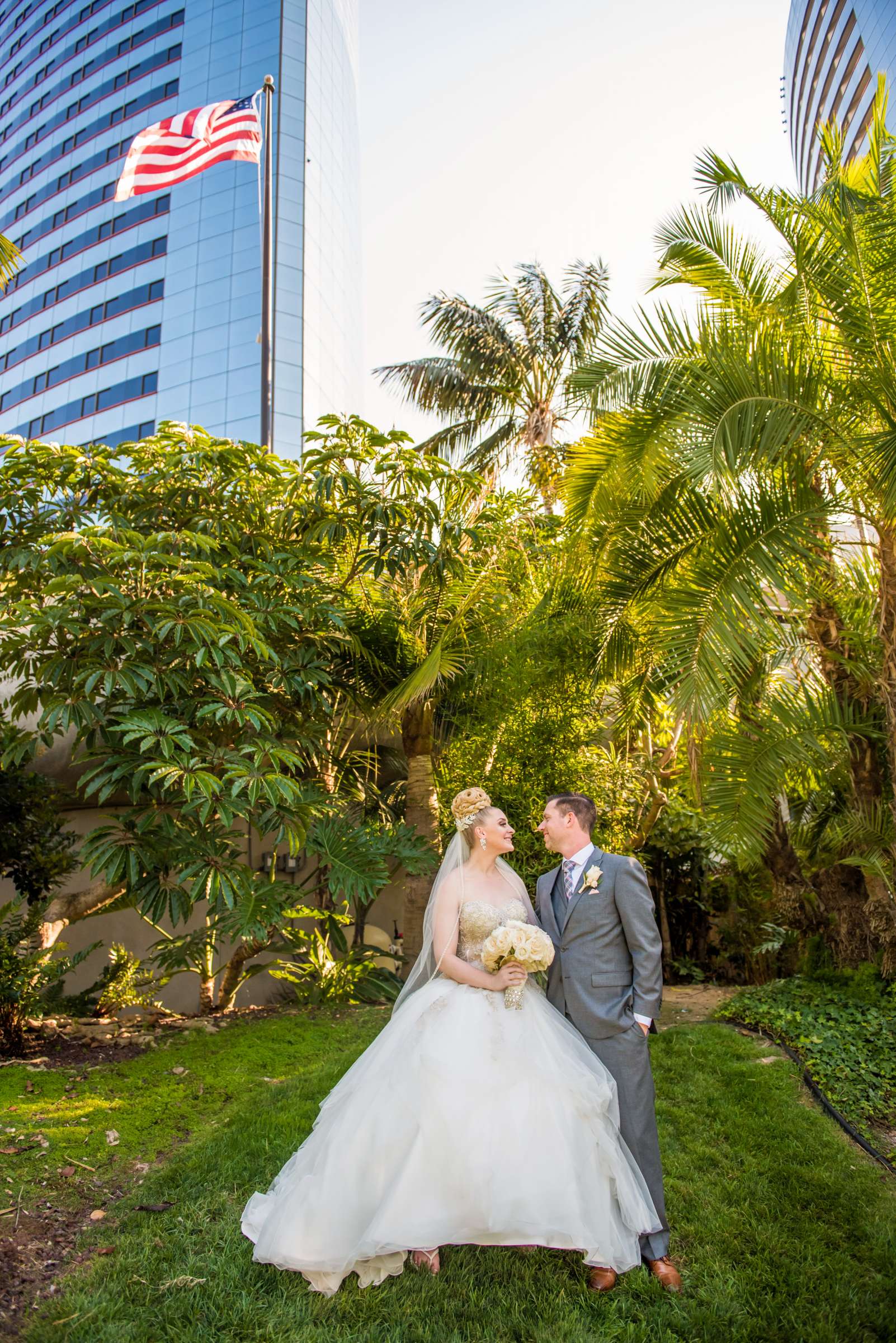 Marriott Marquis San Diego Marina Wedding coordinated by Lavish Weddings, Emily and Phillip Wedding Photo #488412 by True Photography