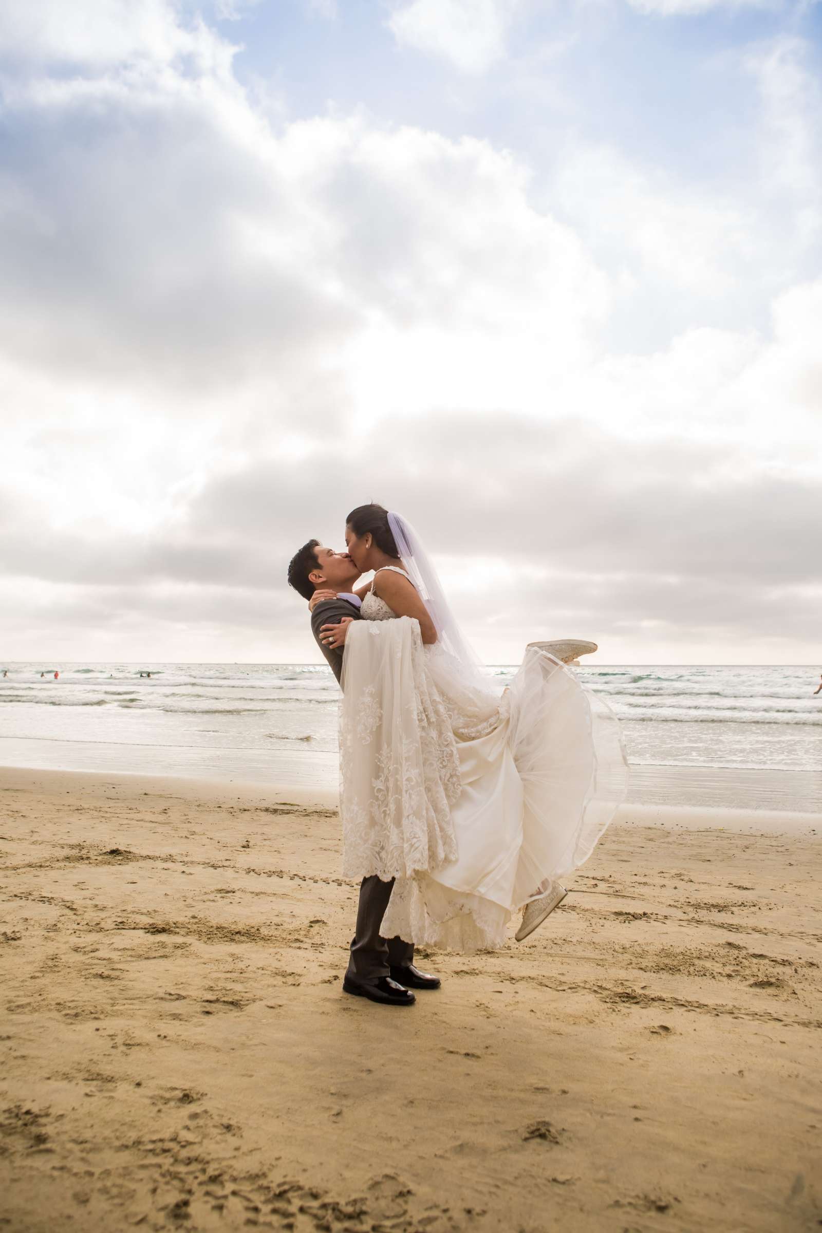 Scripps Seaside Forum Wedding coordinated by Sweet Blossom Weddings, Katrina and Mitchell Wedding Photo #94 by True Photography